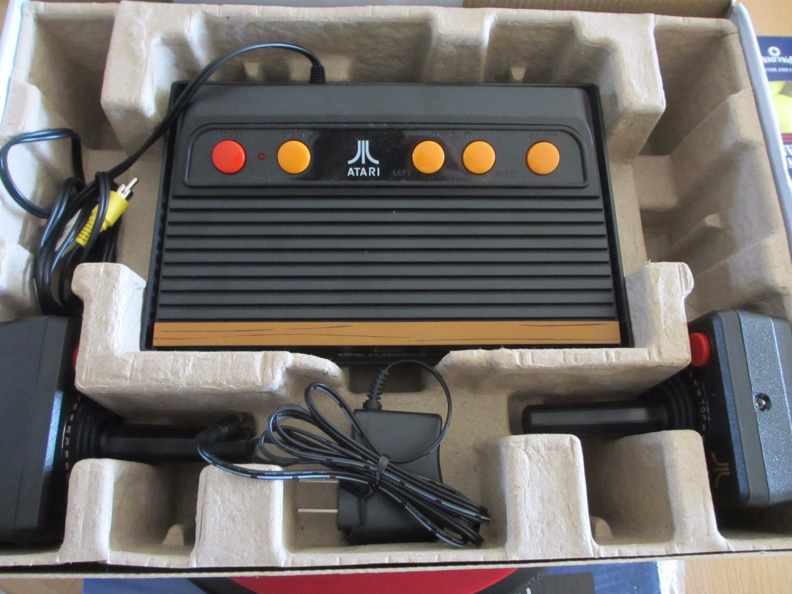 Atari Flashback 4 – Classic Game Console – 75 Built in Games