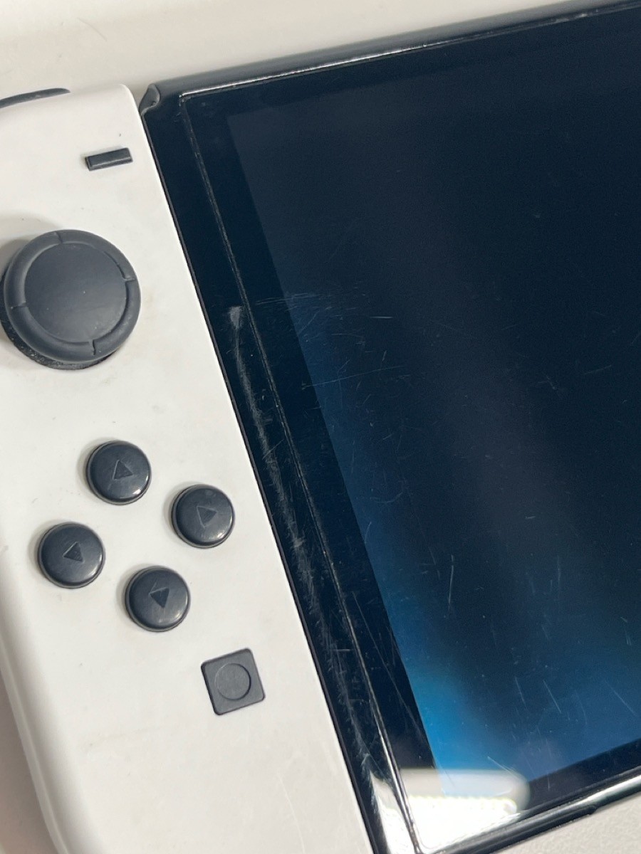NINTENDO SWITCH HANDHELD – OLED – HEG-001 (P17030719)