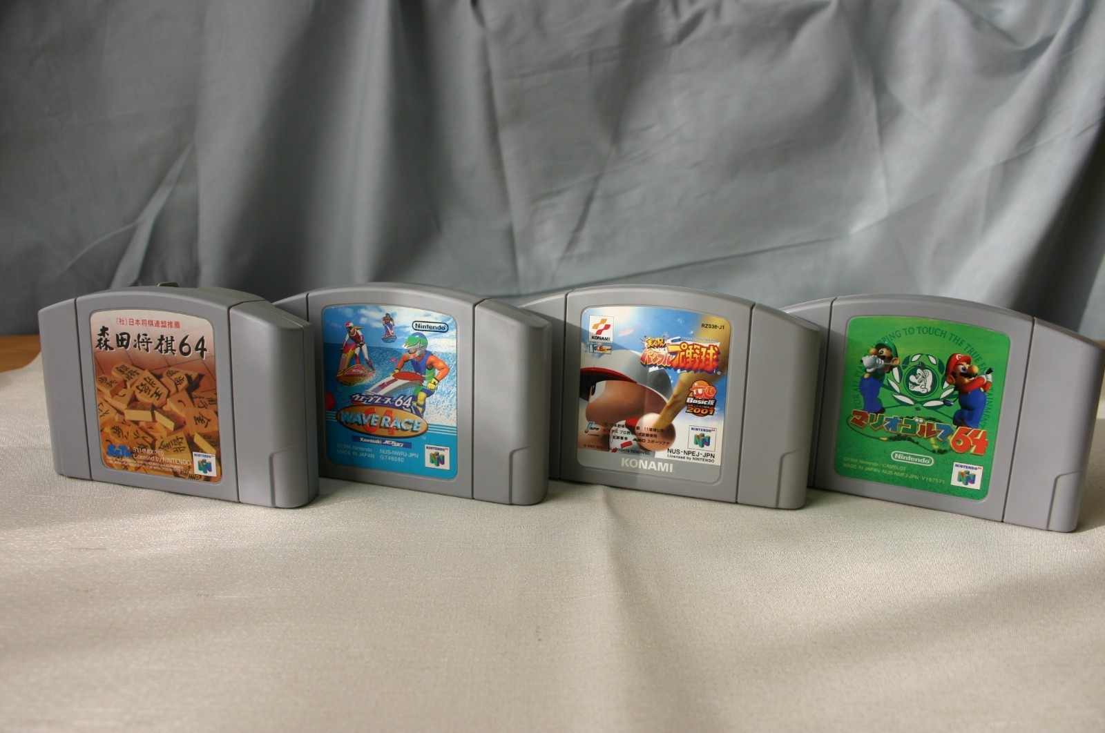 Nintendo64 Console Complete Set with Mario Golf64 /Japan Ver. 100V