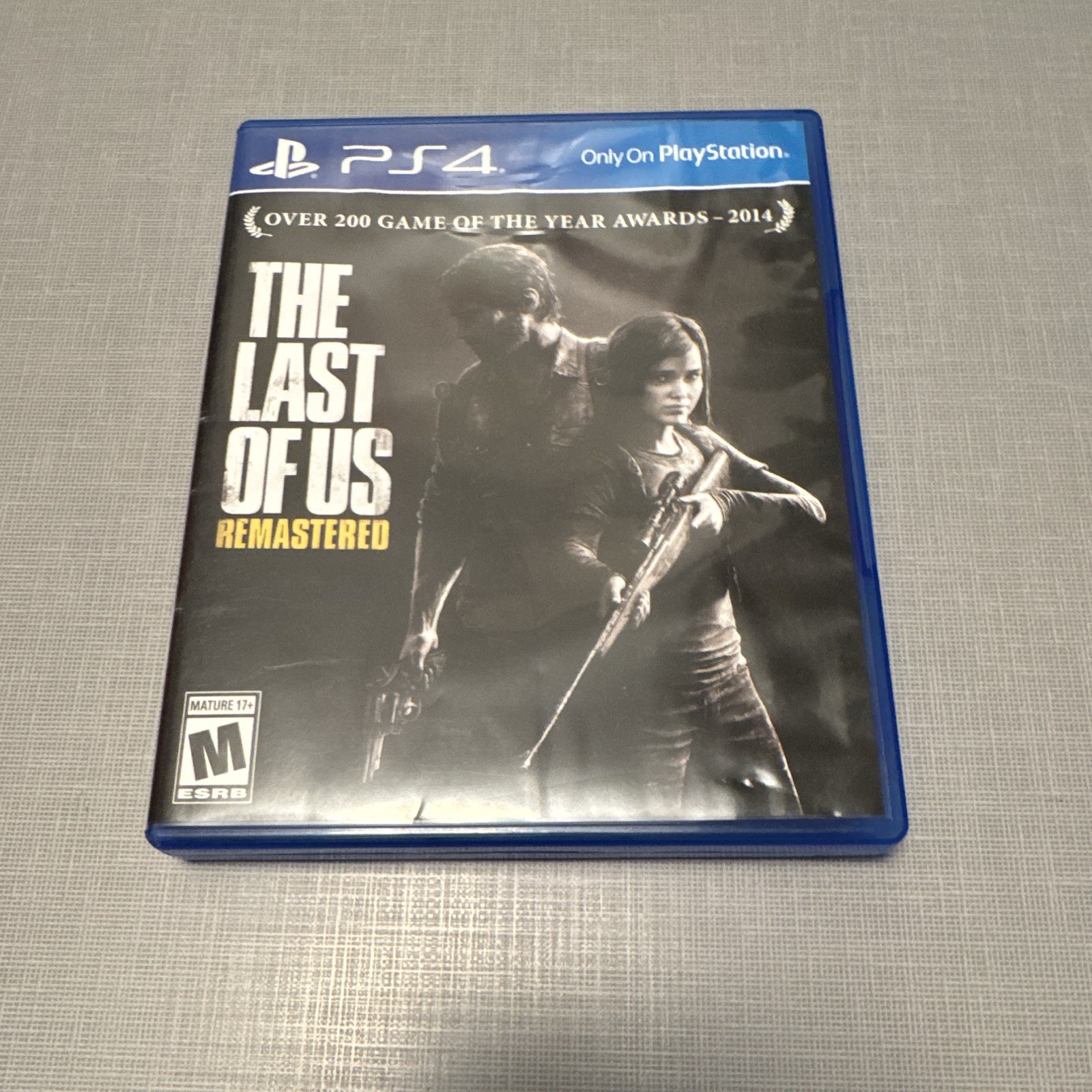 Sony PlayStation 4 Pro 1TB Blk* Bundle 2 Controllers KF + TLOU + BO7 + SC Earbud