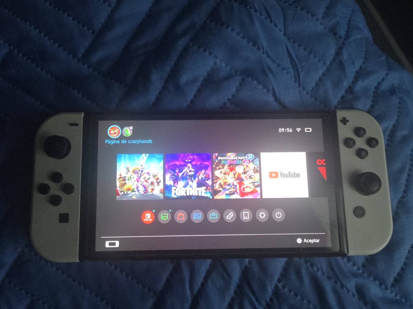 Nintendo Switch OLED Model – 64GB/White (HEGSKAAAA)