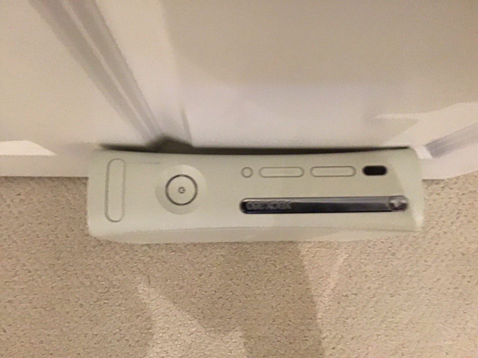 Microsoft Xbox 360 Pro System Bundle 60GB White Console