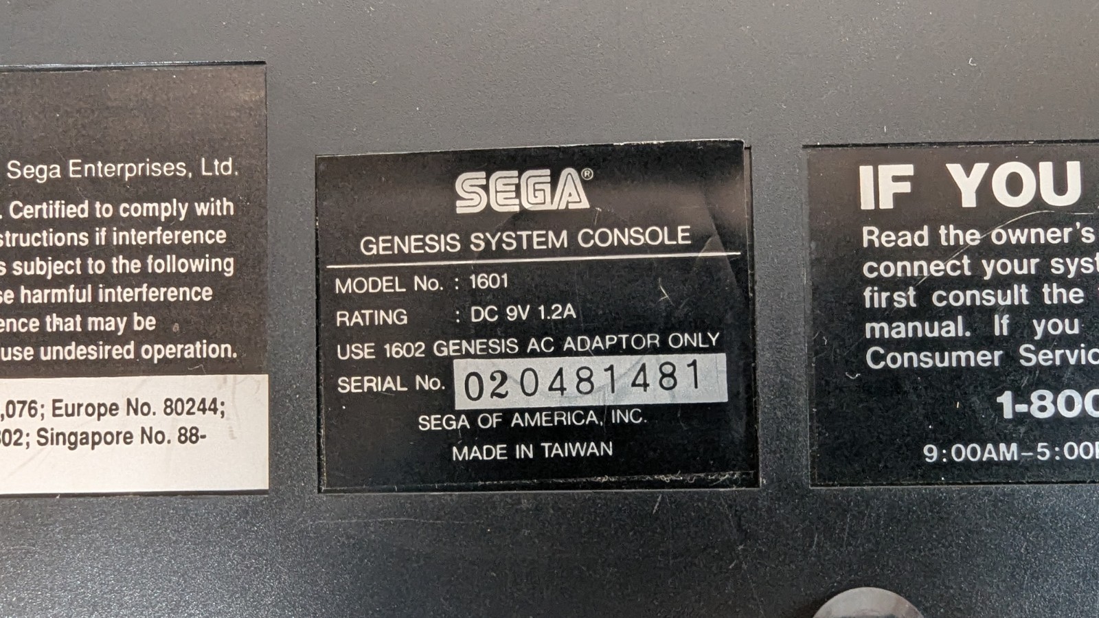 SEGA GENESIS 16-Bit System Model 1601 w/Accessories & 1 Controller **WORKS**