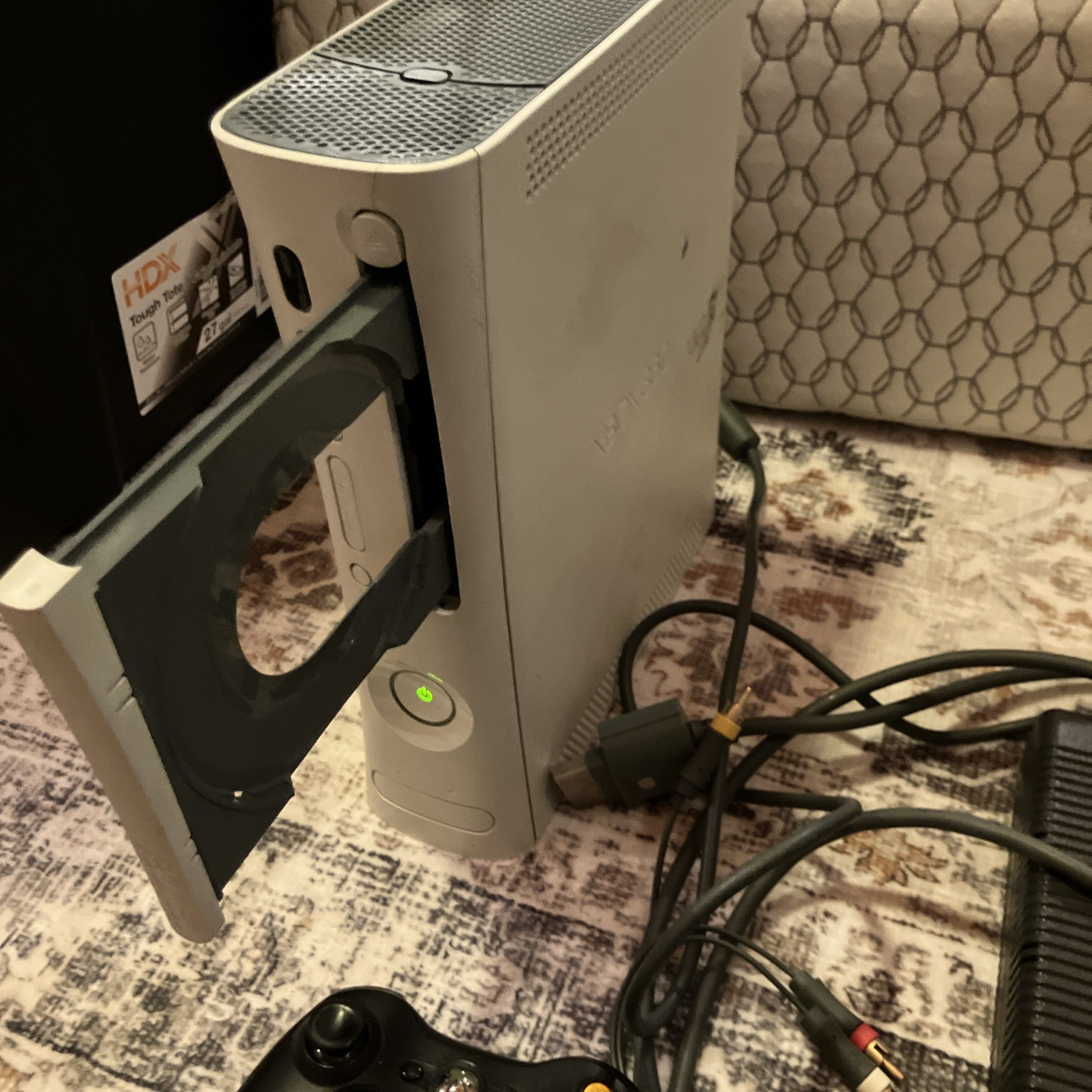 Microsoft Xbox 360 White Console w/ Controller, Cables, Box Tested Working