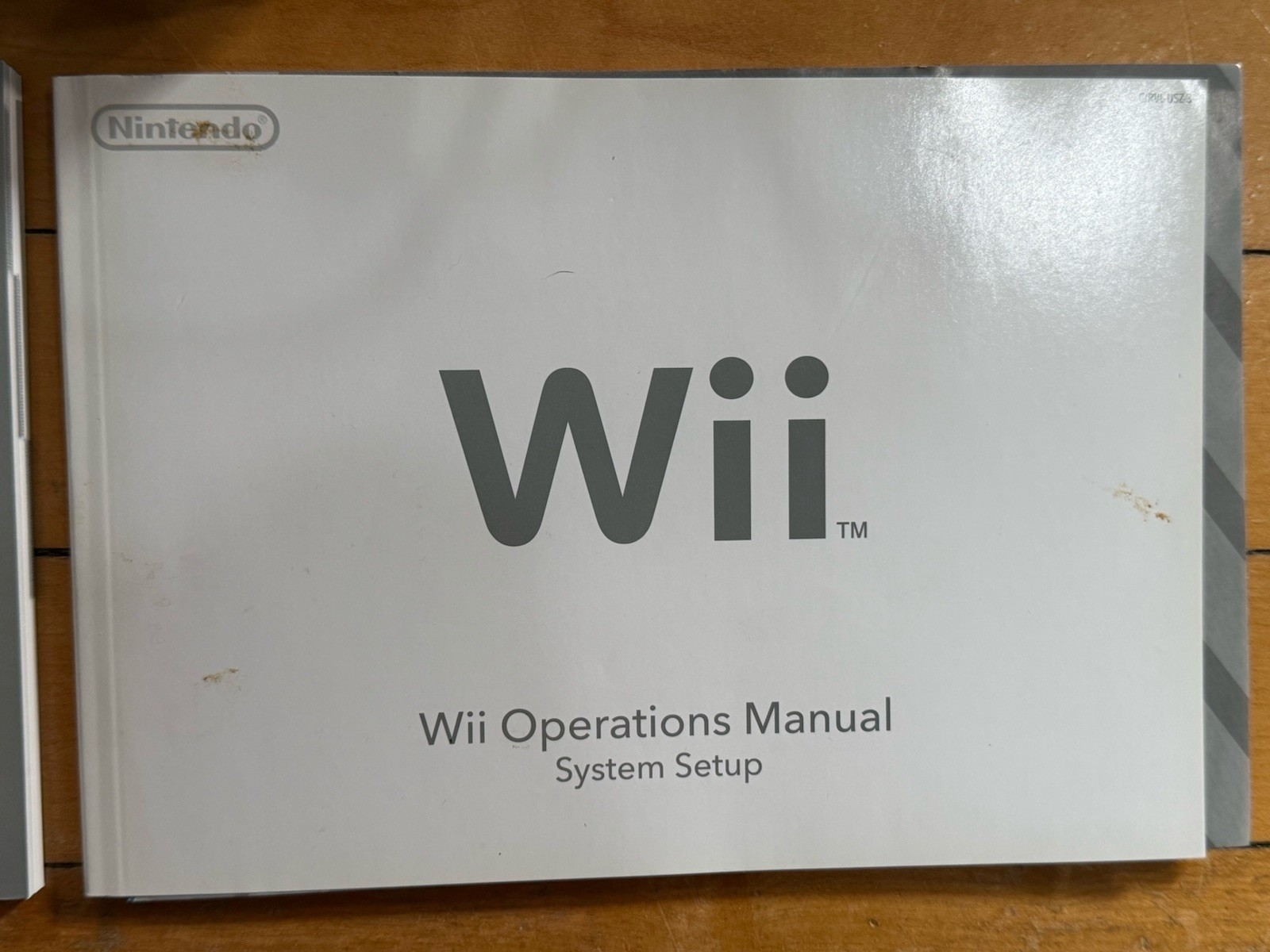 Nintendo Wii Console White Complete In Box with Wii Sports Bundle & Extra Items