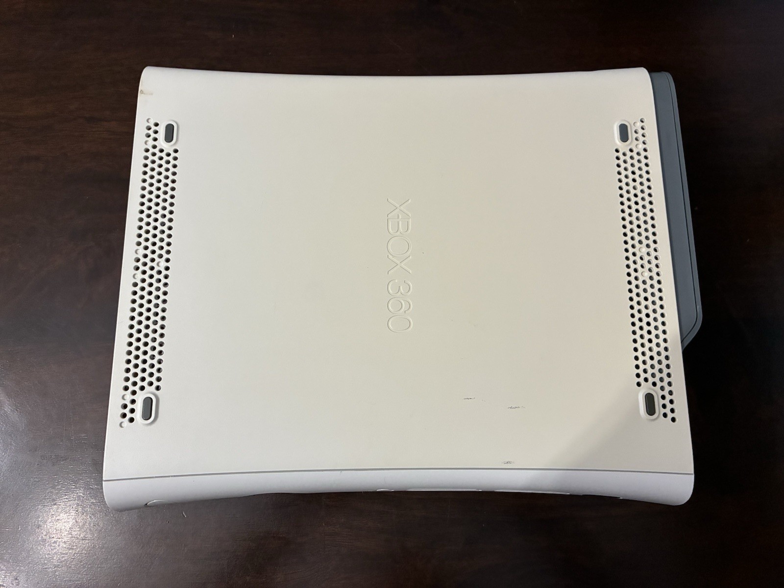 Microsoft Xbox 360 Core 20GB CONSOLE ONLY – TESTED & WORKING