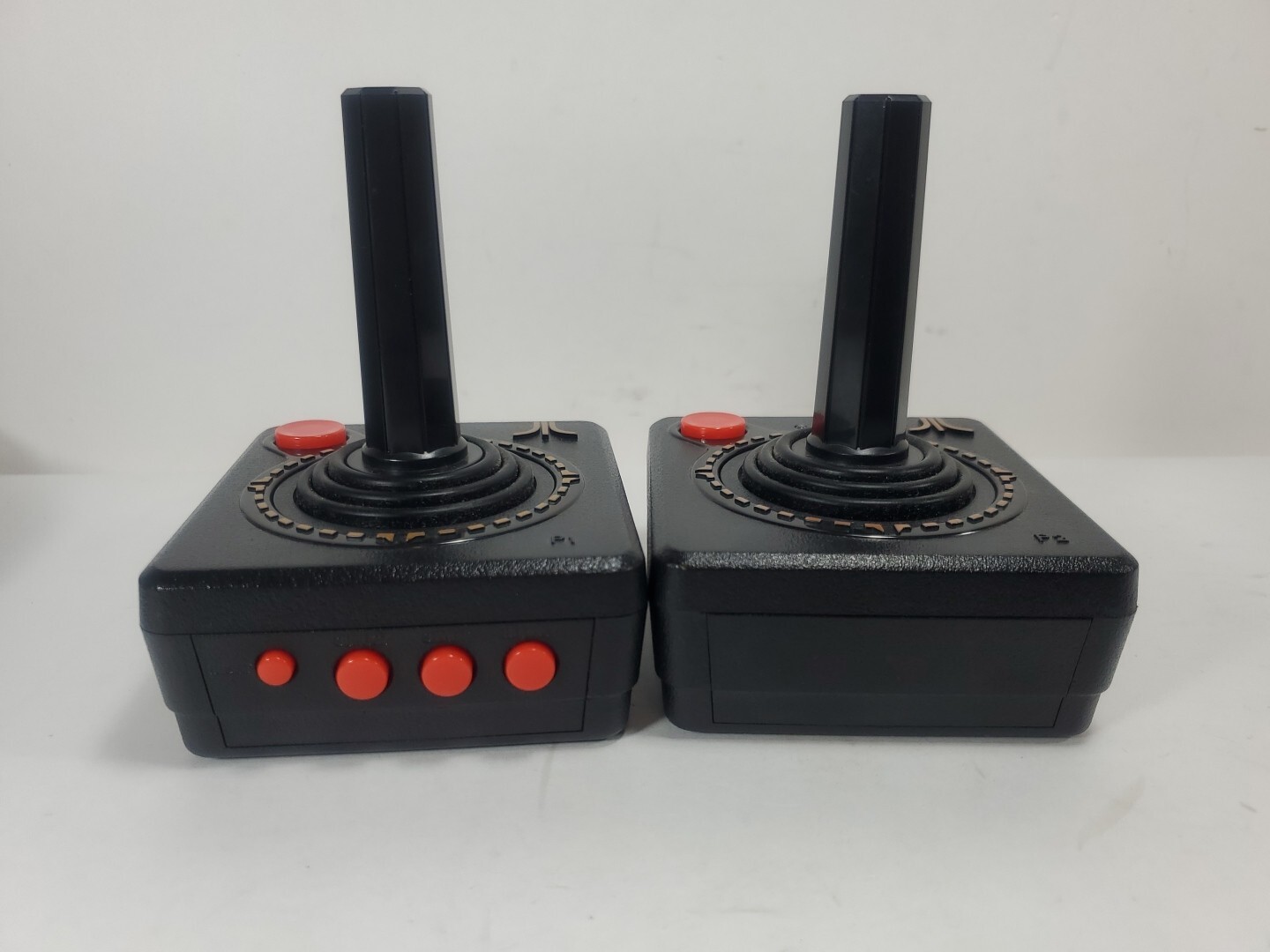Atari Flashback 8 Gold Activision Edition w 120 Games HDMI Wireless Controllers