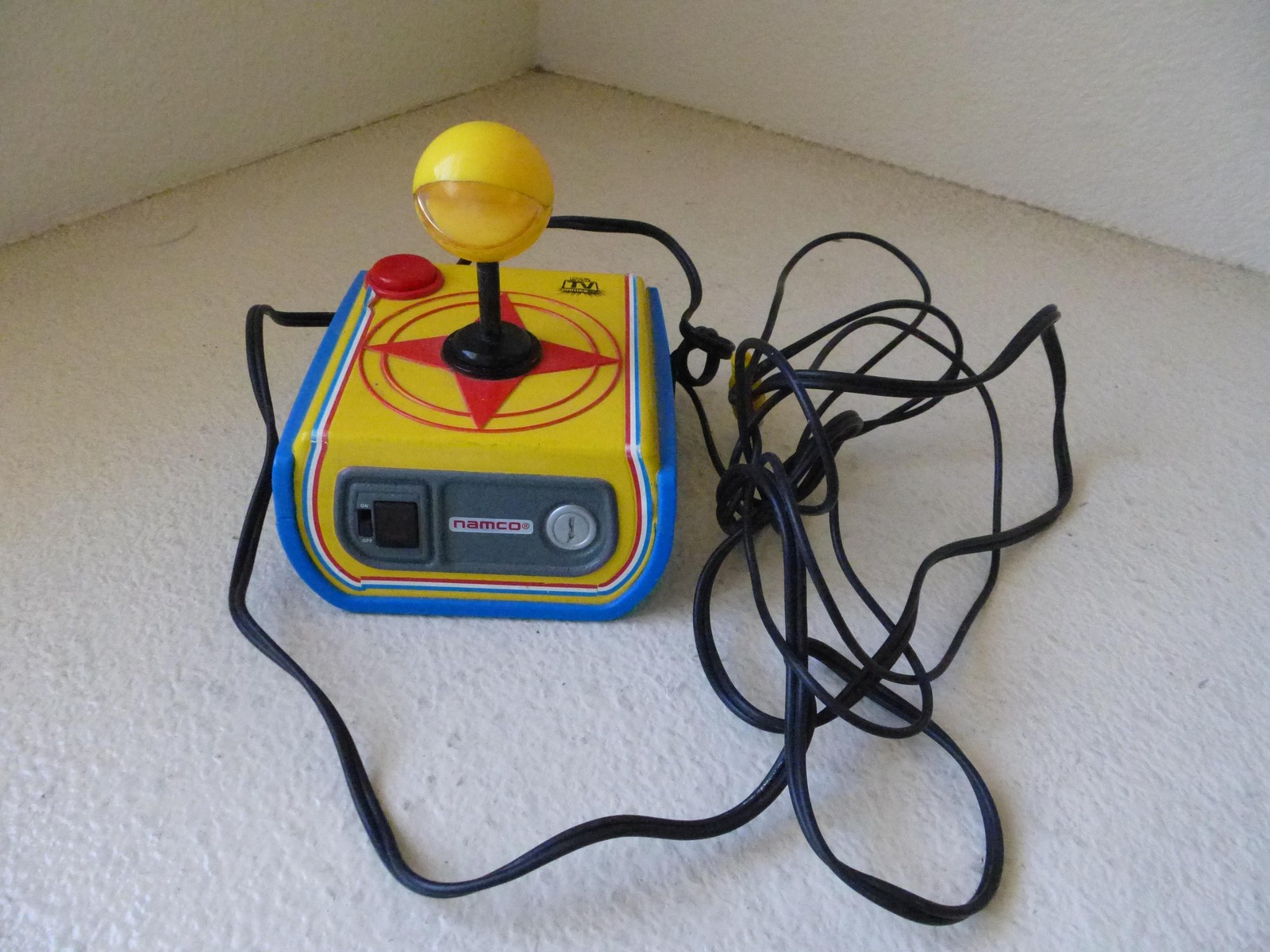 Vtg Super Pac-Man Plug & Play TV Game Namco Joystick Controller NO BATTERY Cover