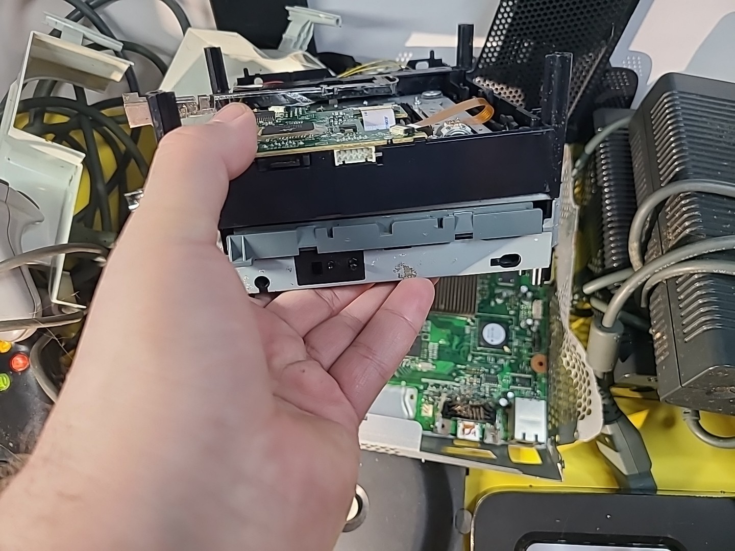 Microsoft Xbox 360 Parts & Controllers See Photos Untested Parts