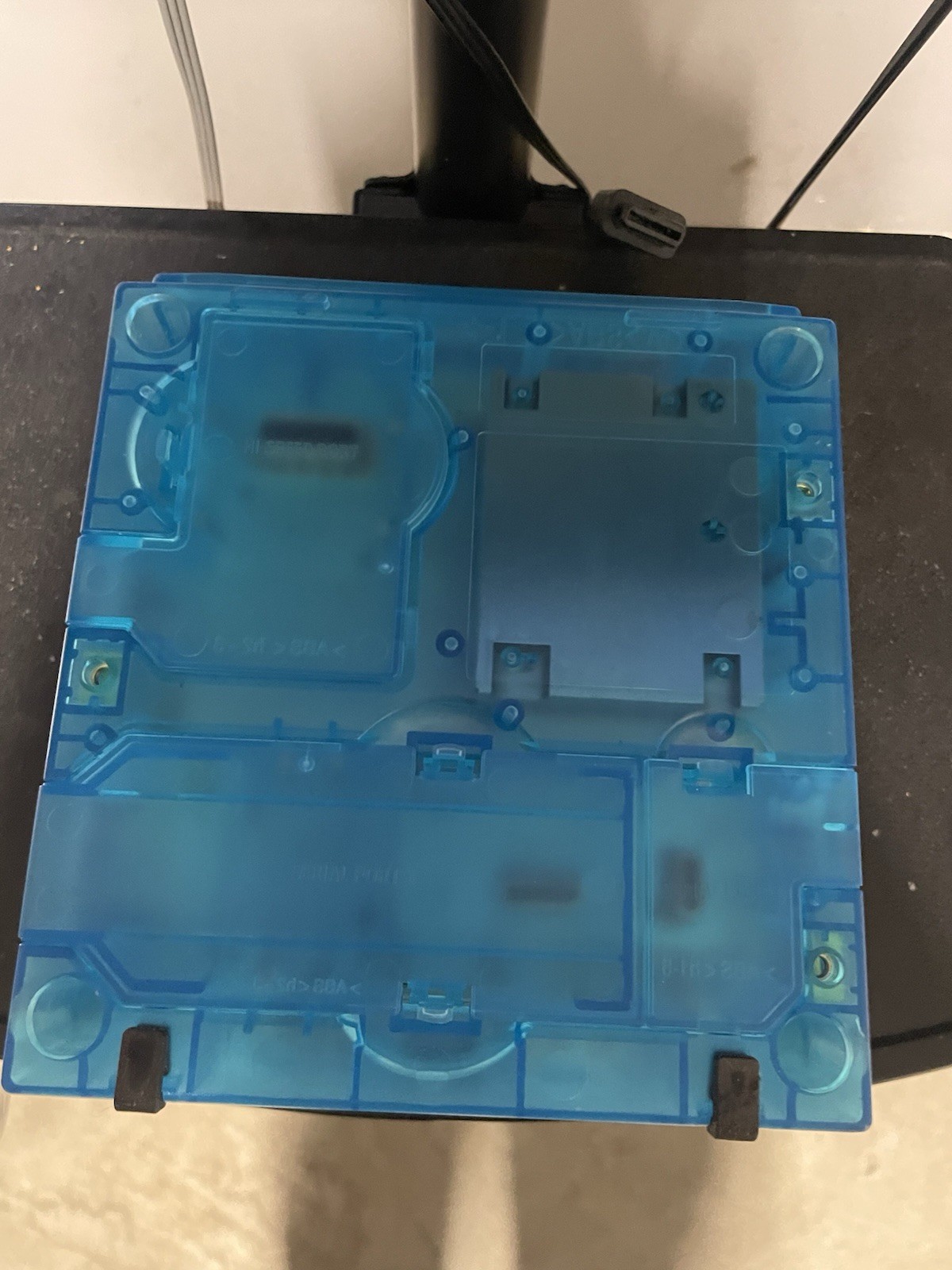 Nintendo GameCube Blue region switch controller port light mod