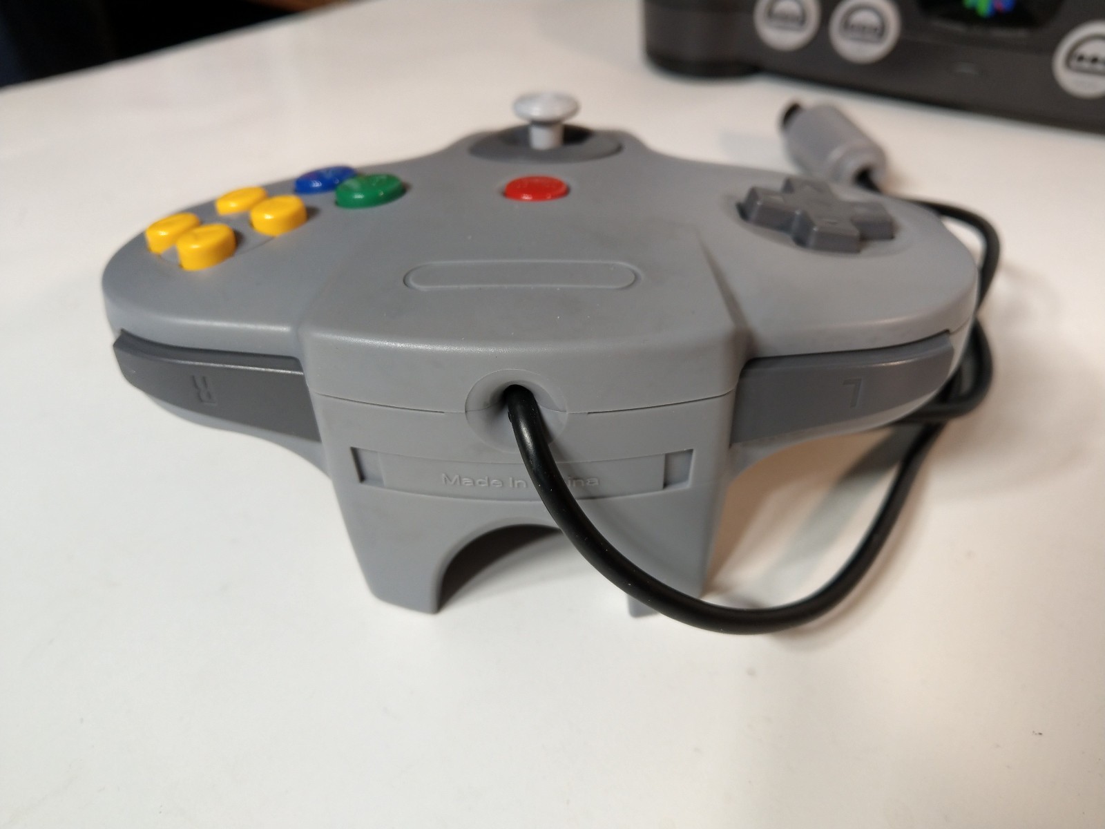Nintendo 64 Console System – Charcoal Black w/Power & AV, Controller, Working