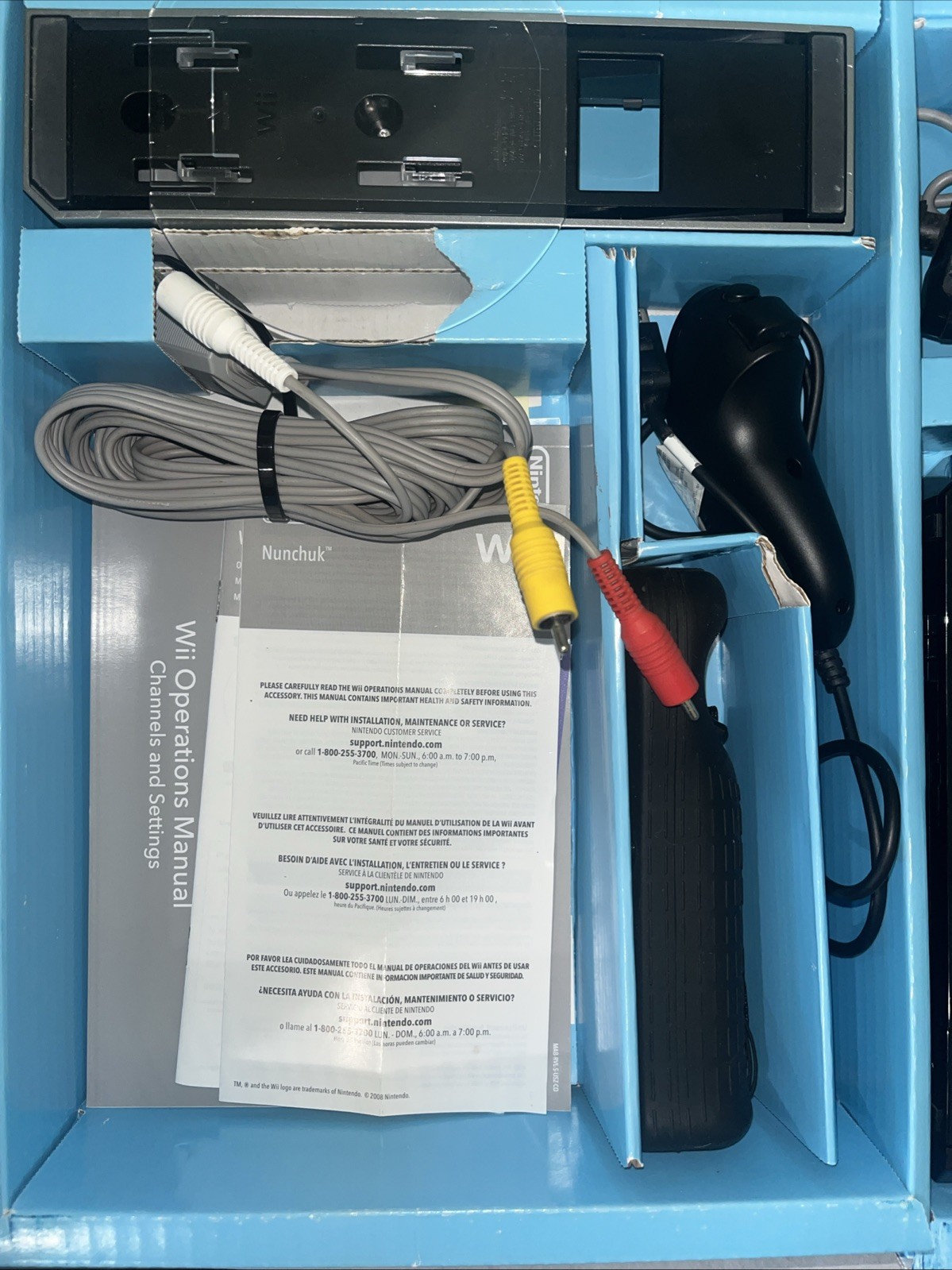 Nintendo Wii Console Bundle RVL-001 Black. Two Remotes, 3 Games With All Cords.