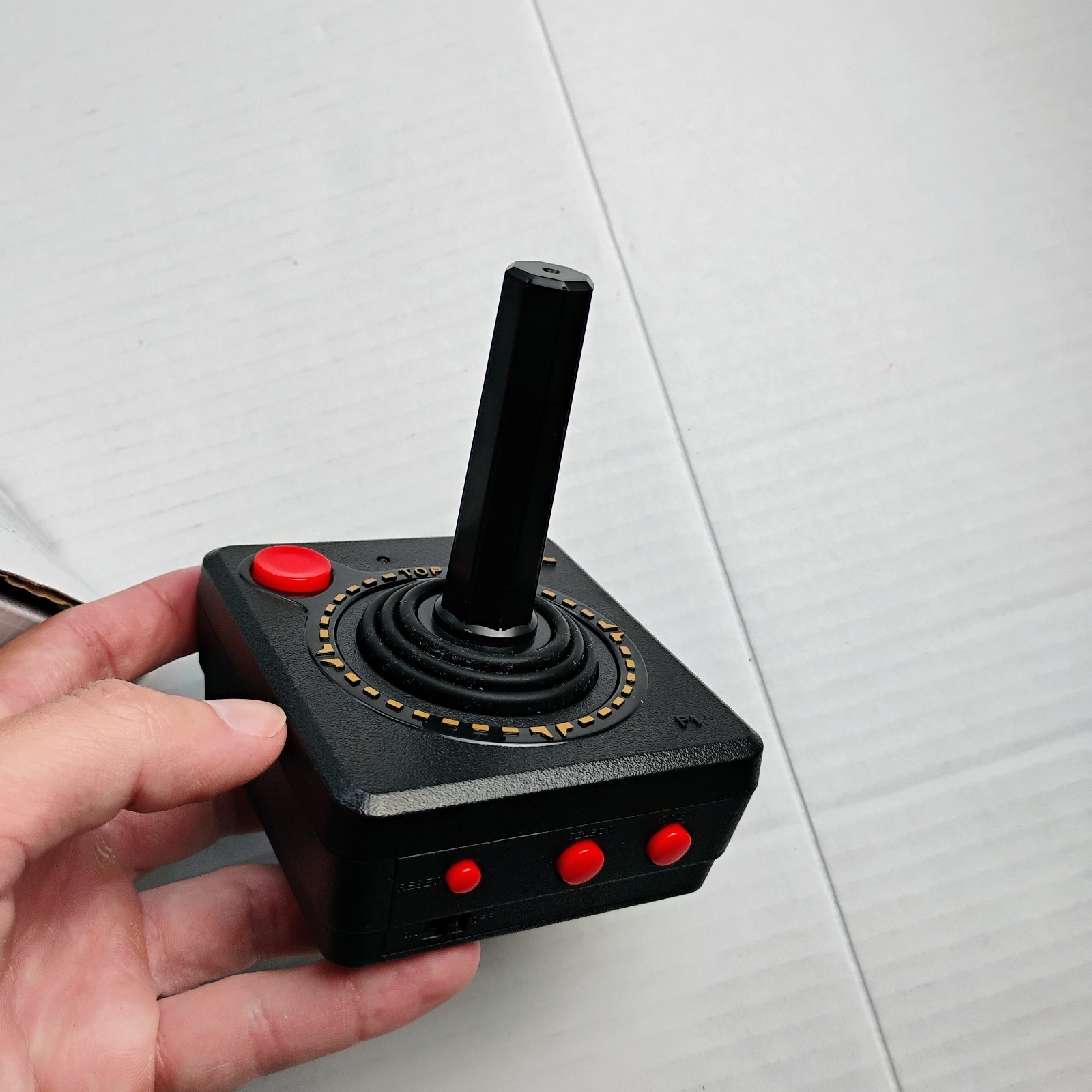 Atari Flashback 4 AtGames Plug N Play 76 Built In Games w 2 Wireless Joysticks