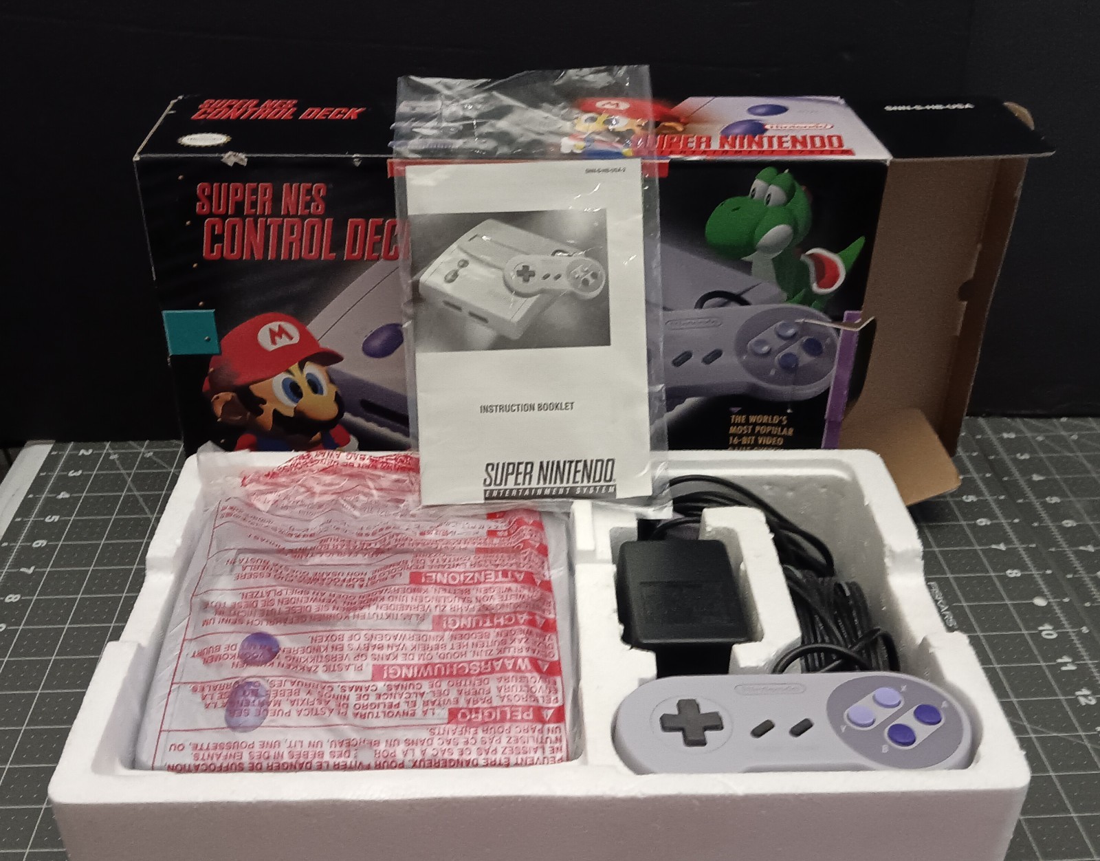 Super Nintendo SNES Jr Mini SNS-101 Console Control Deck Original UNUSED in Box
