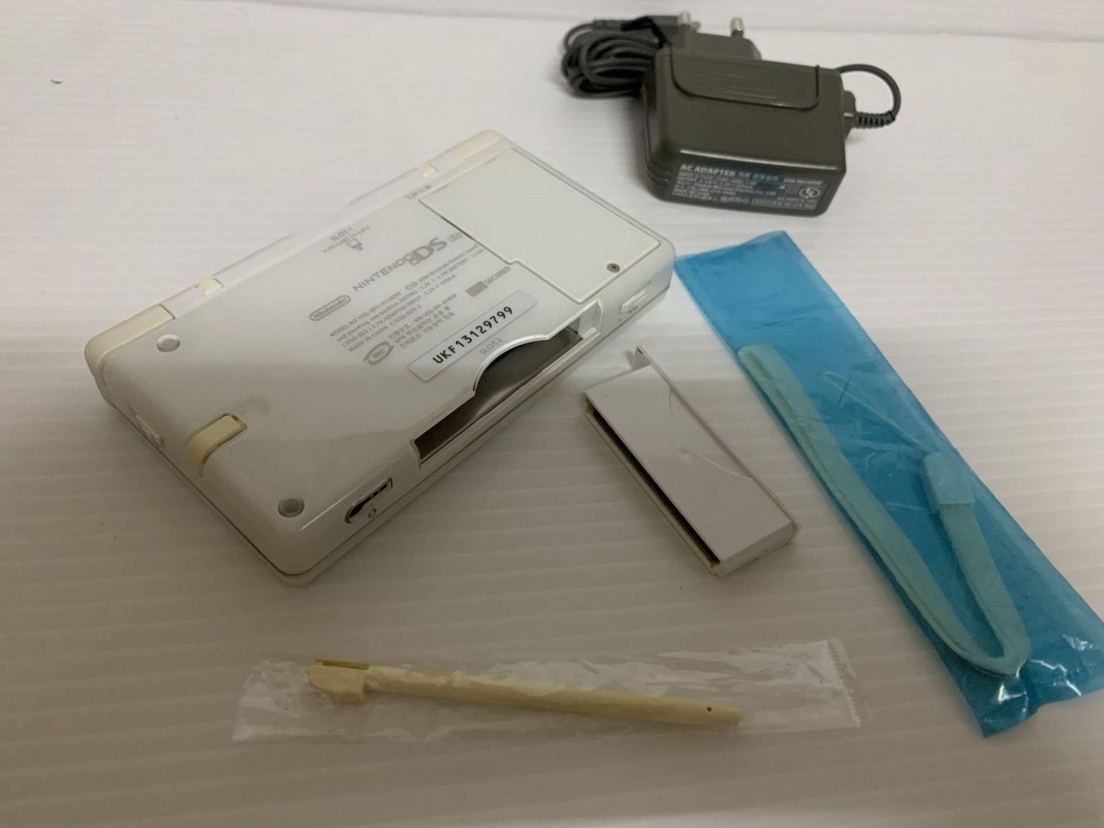 Nintendo DS Lite Korean Version System Complete Set Crystal White Working Rare