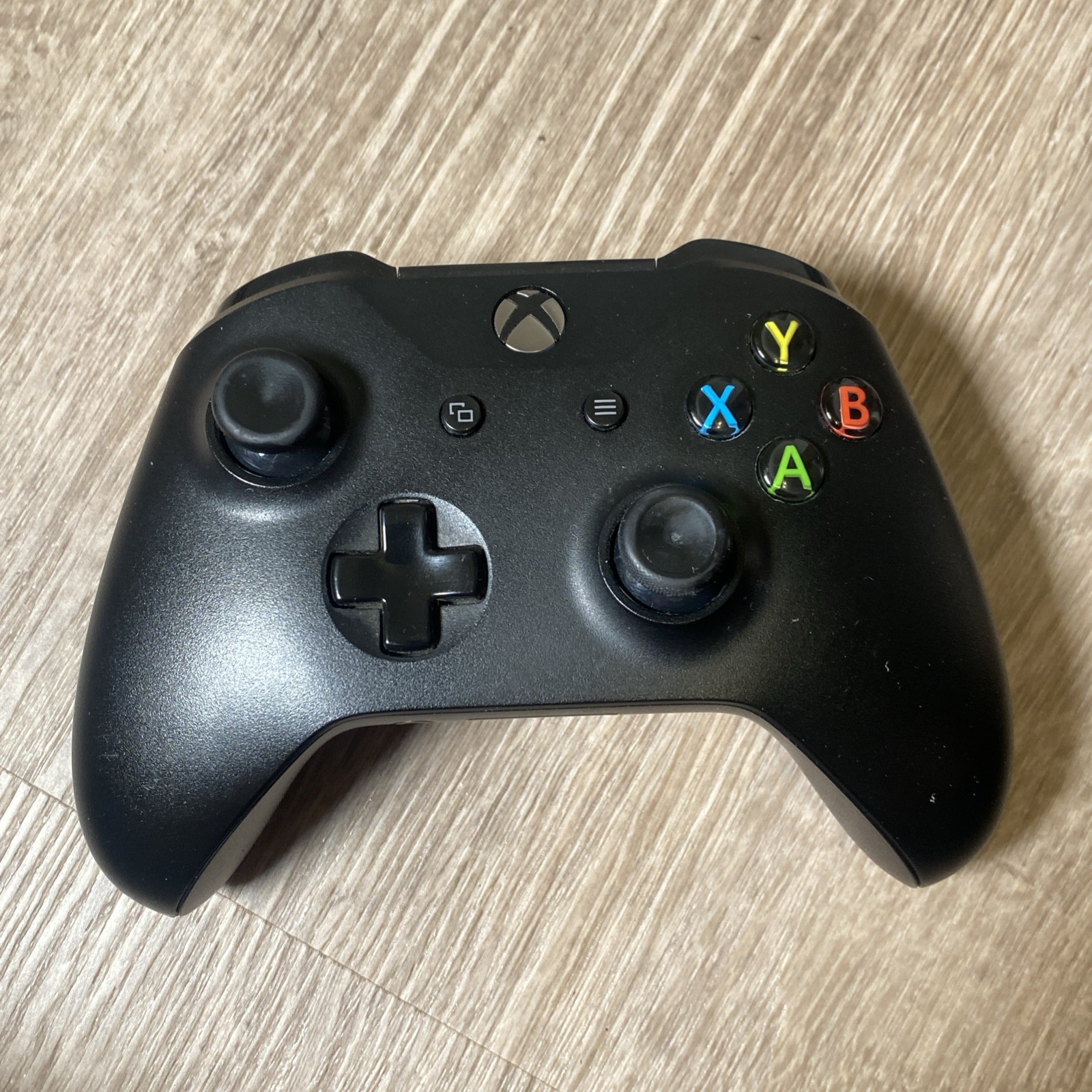 Microsoft Xbox One 500GB Home Console – Black (1540) With Controller READ