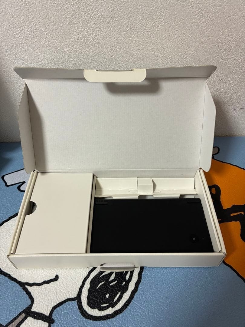 Nintendo DSi Black Console with Box, Manual , Charger & Stylus Pen Working Japan
