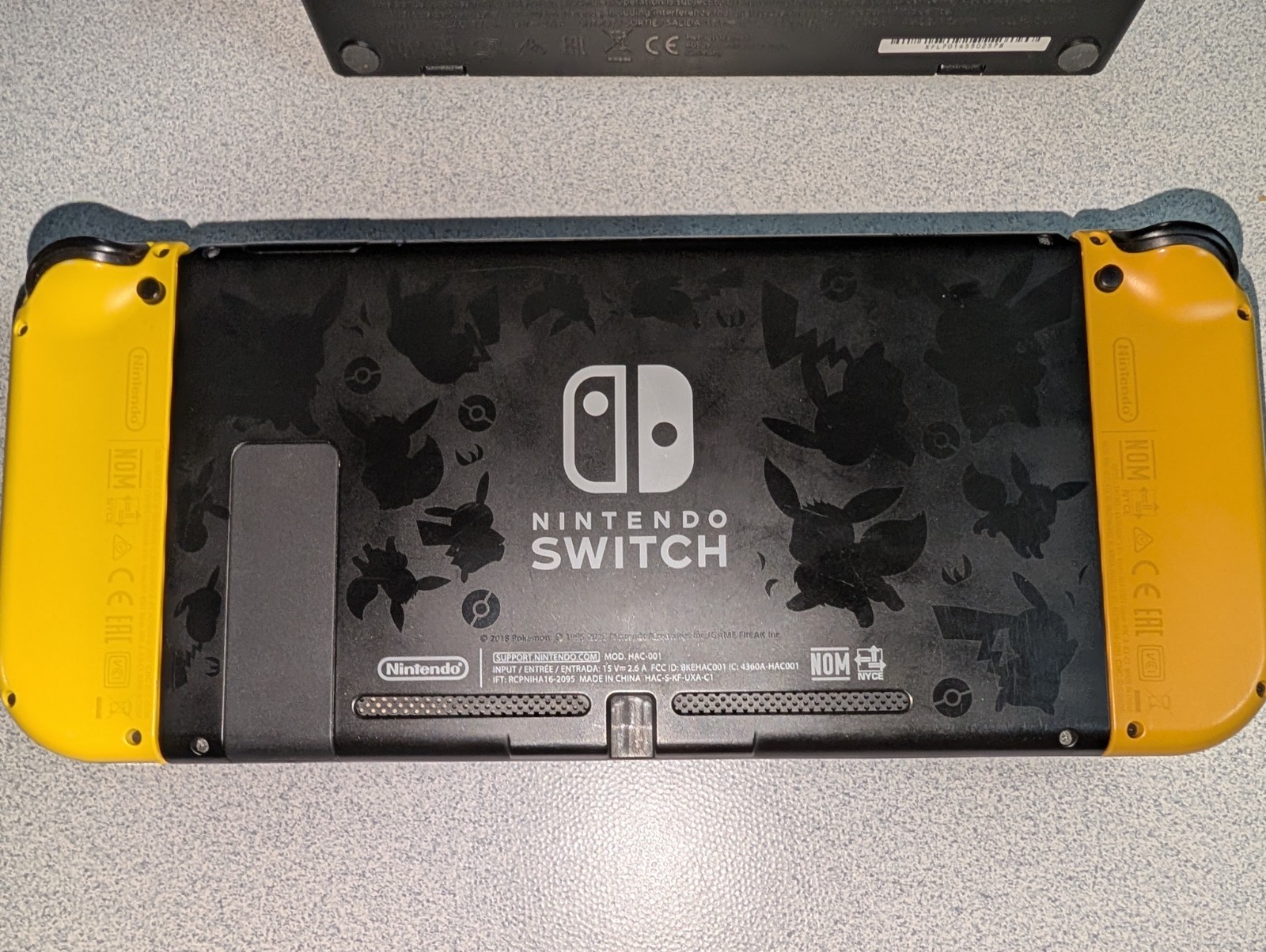Nintendo Switch Pikachu & Eevee Limited Edition Complete Free Post. VGC