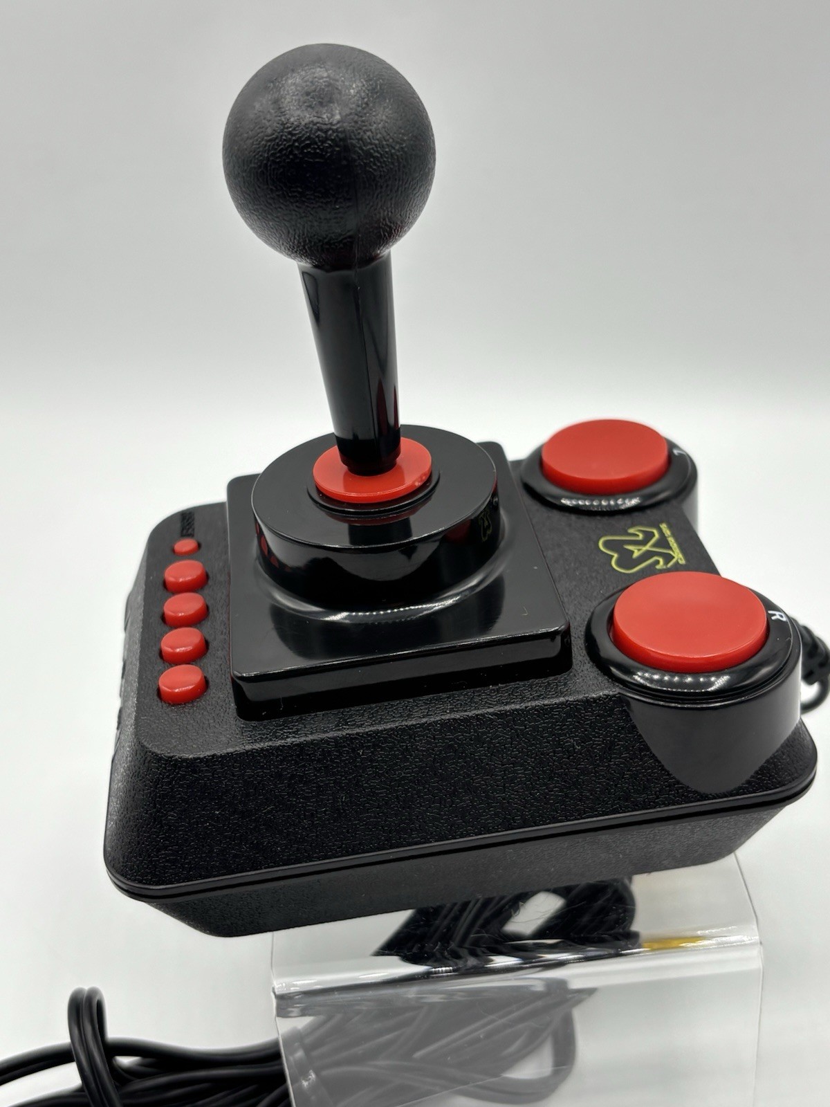 VTG 2004 Commodore 64 30-in-1 Plug & Play TV Game Impossible Mission, Tested_
