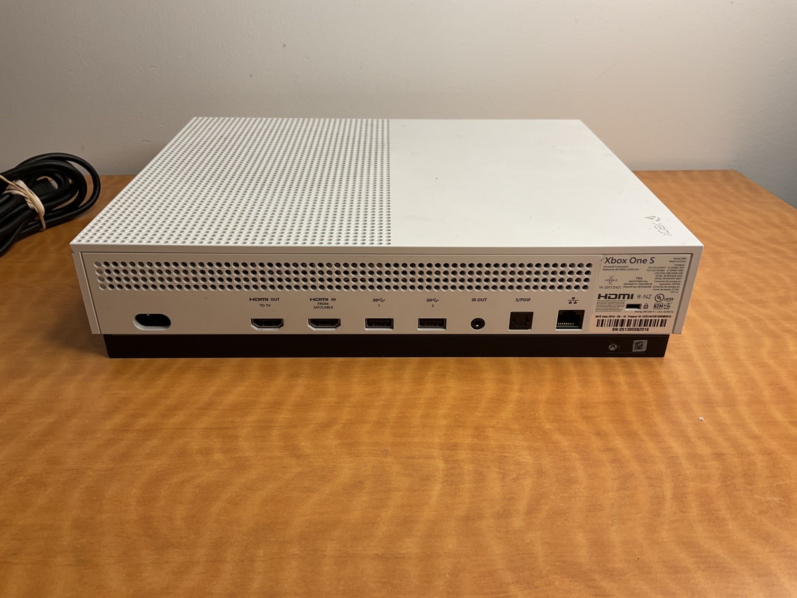Microsoft Xbox One S Model 1681 White Console HDMI USB-A Ethernet Wi-Fi*Tested*