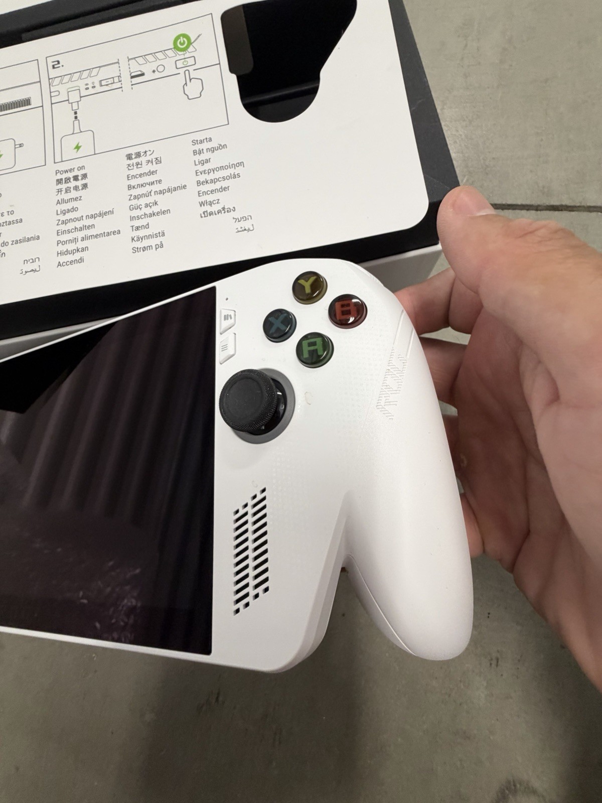 BARELY USED Asus ROG Xbox Ally Handheld Console White 512GB – Excellent!!