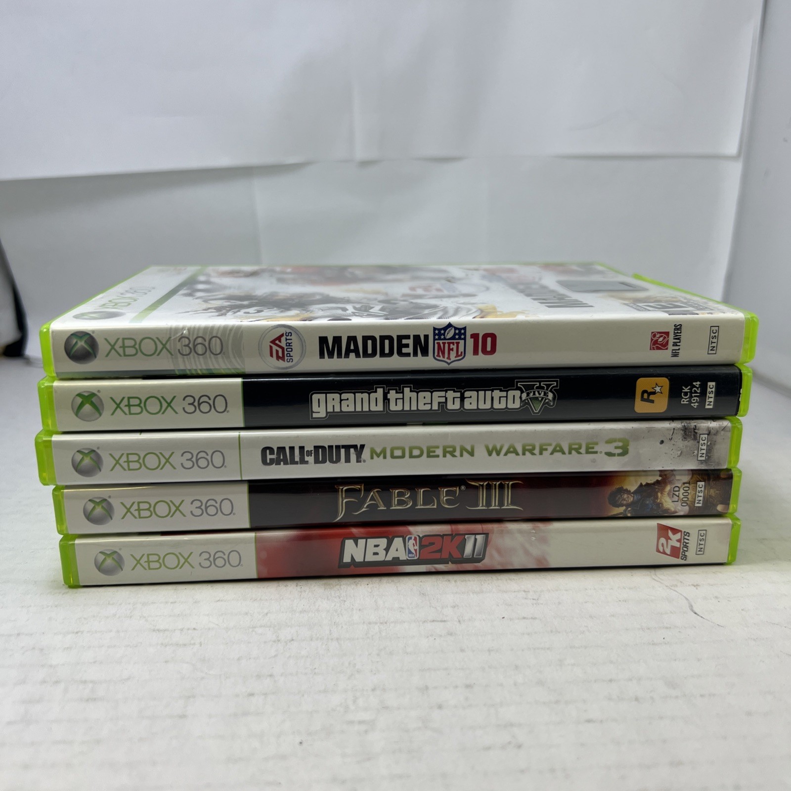 Xbox 360 S Slim 4GB Console Bundle Controller Lot Of 5 Games #ML32
