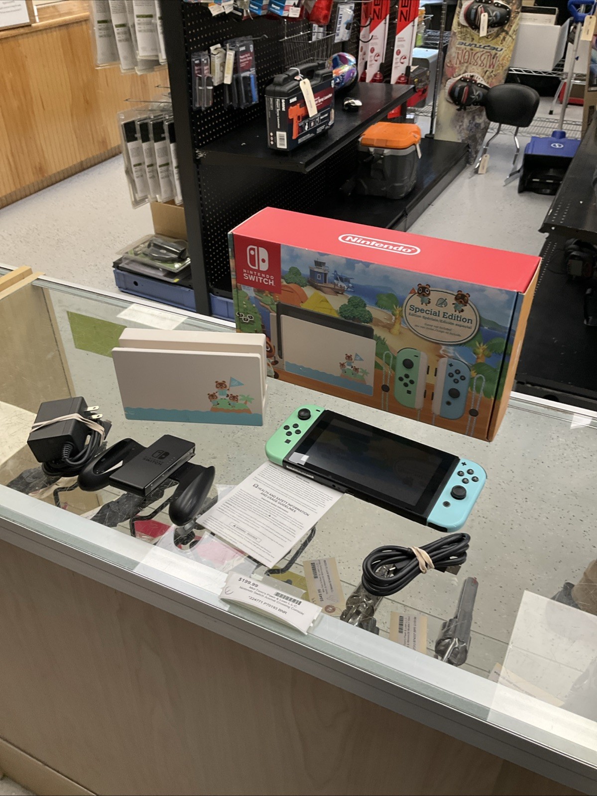 Nintendo Switch HAC-001(-01) Animal Crossing: New Horizon Special Edition 224771