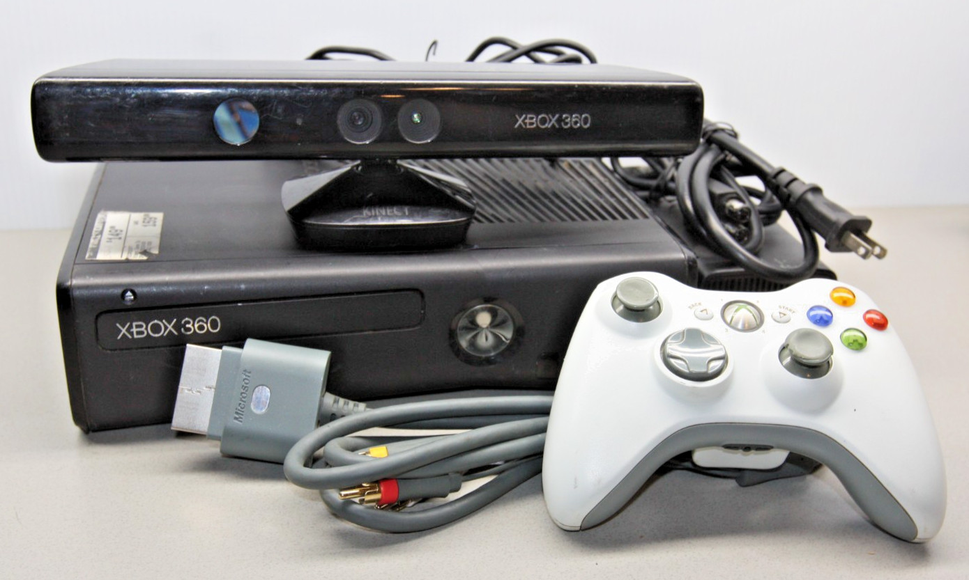 Xbox 360 Slim Gaming Console 1439 Matte Black w/ Controller & Kinect *No HDD