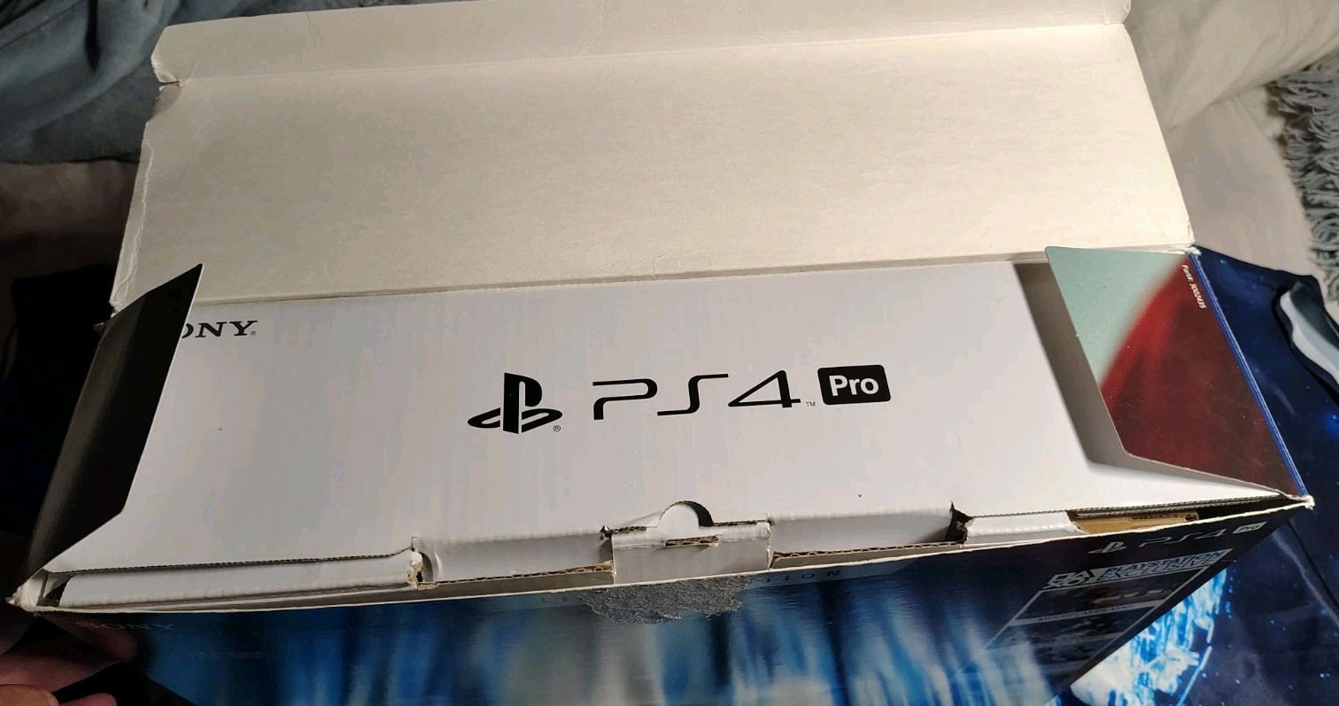 SONY PS4🔥Glacier white Pro 1TB Console[WITH BOX] LOW FIRMWARE 10.5