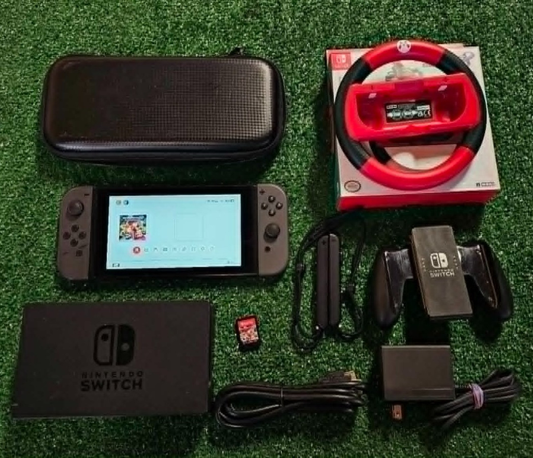 Nintendo Switch (HAC-001-01) Bundle (1 Game, 1 Joycon Set, Dock, Charger) TESTED