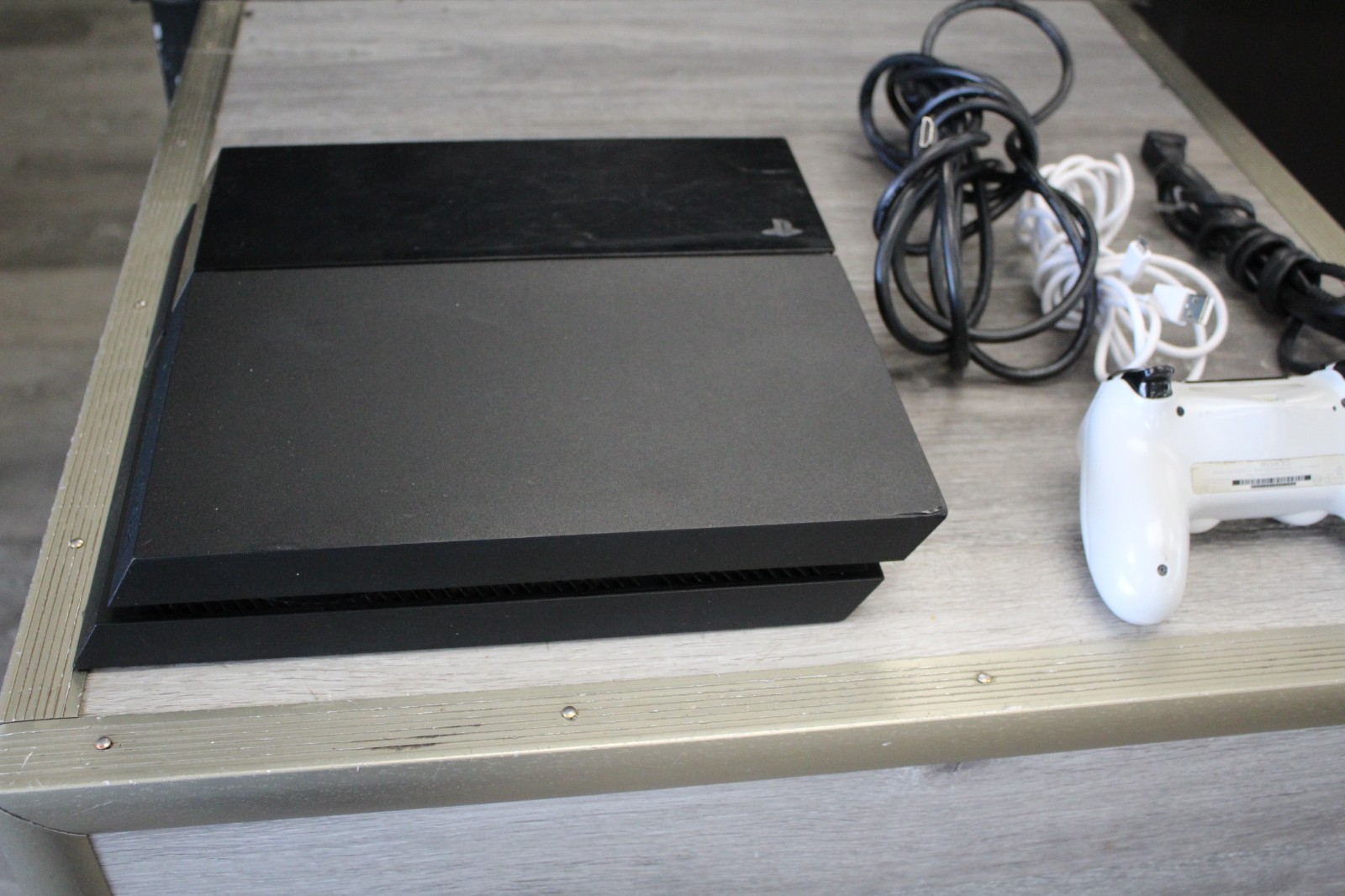 Sony PlayStation 4 500GB Gaming Console -Black (CUH-1001A) with White Controller