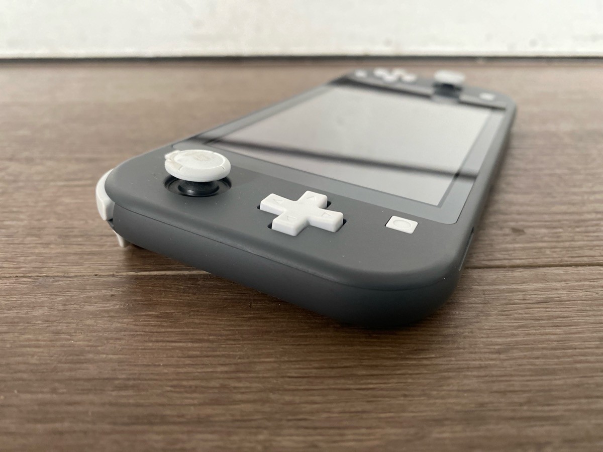 NINTENDO SWITCH LITE HANDHELD GAME CONSOLE – HDH-001 GRAY NO CHARGER (WCP038604)