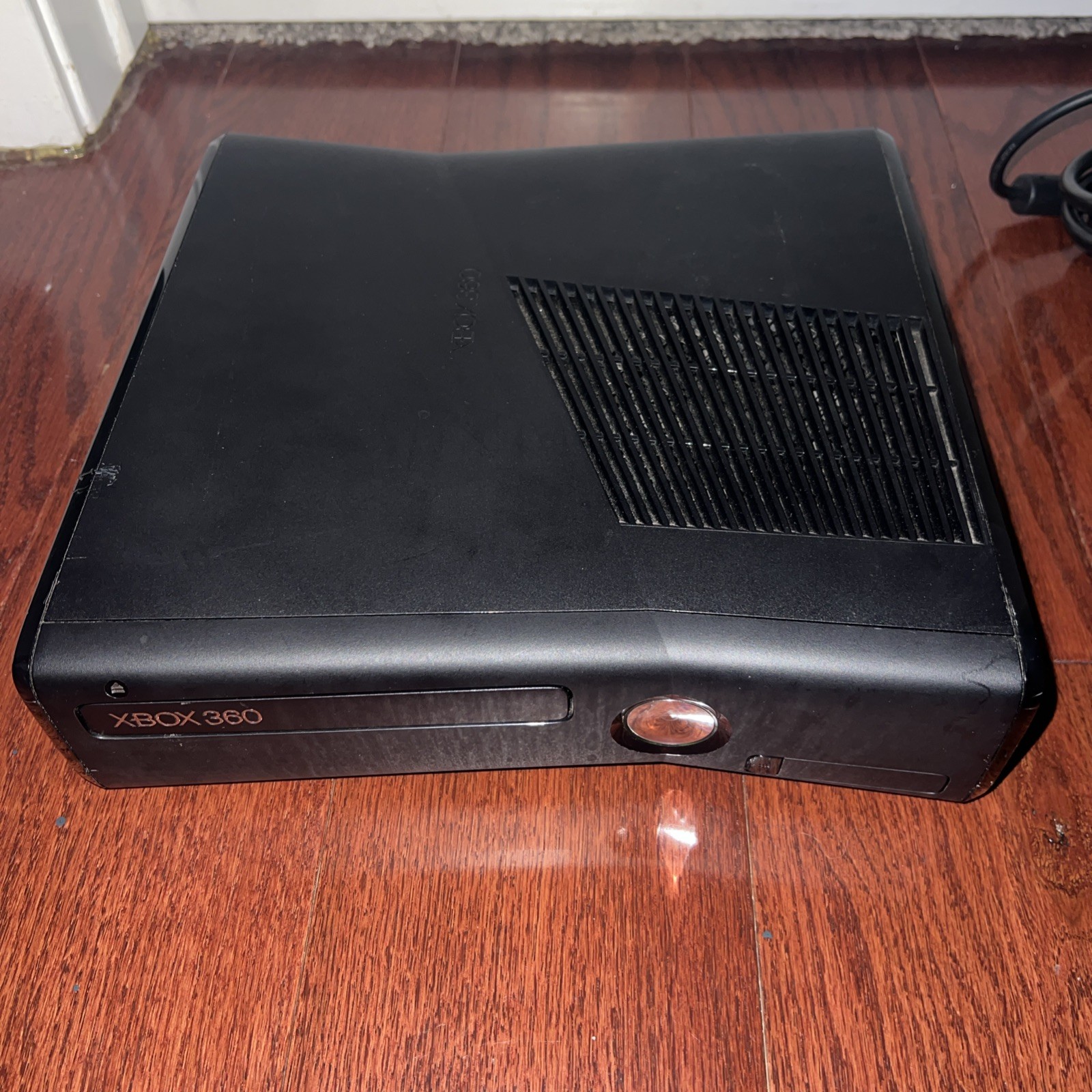 Xbox 360 S Console Bundle – Kinect Sensor, 2 Controllers, 14 games – Tested