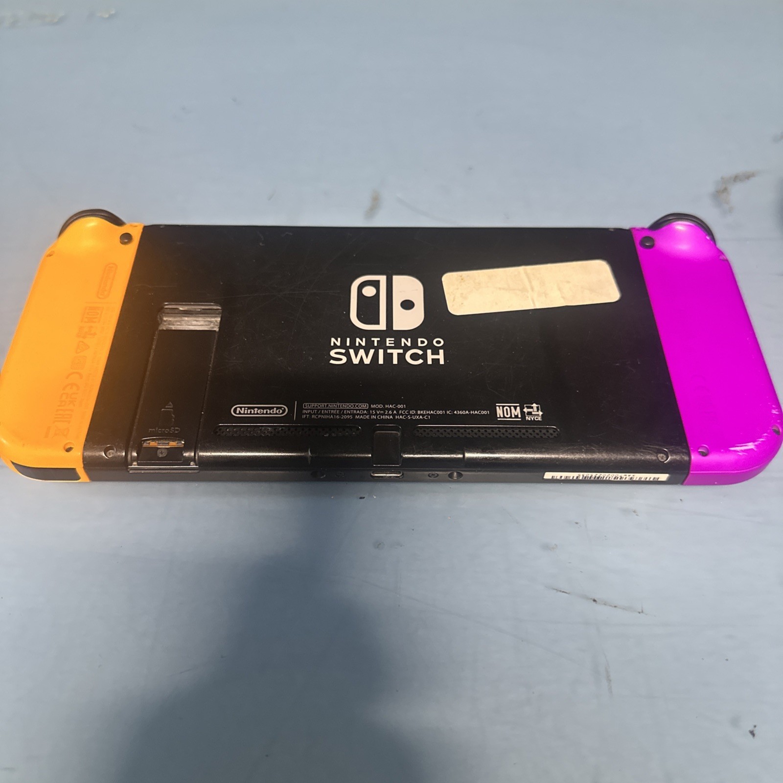 Nintendo Switch HAC-001(-01) – Tablet – BAD Left Joycon! READ DESC