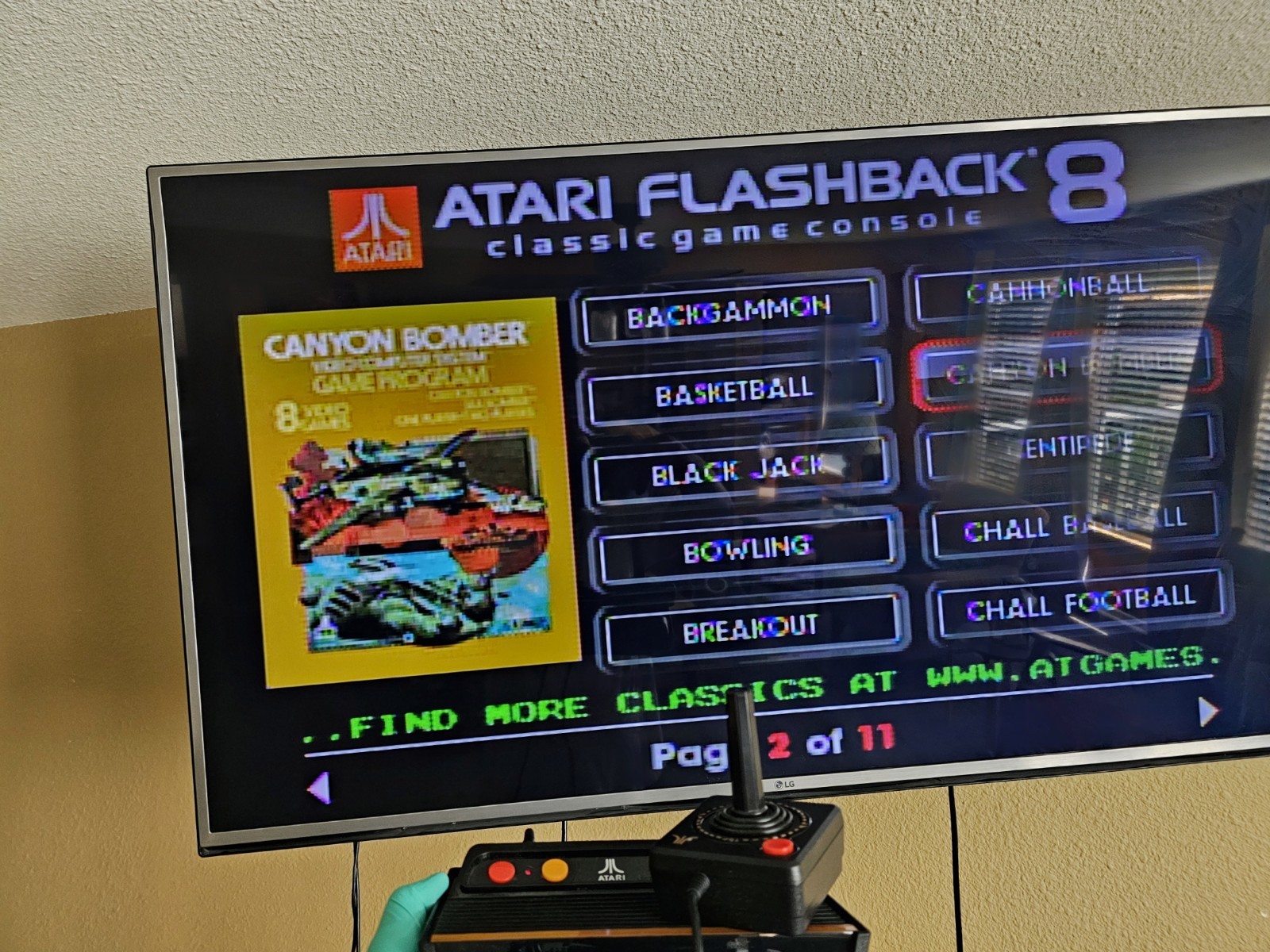Atari Flashback 8 Classic Game Console 105 Built In Games in Box Tested