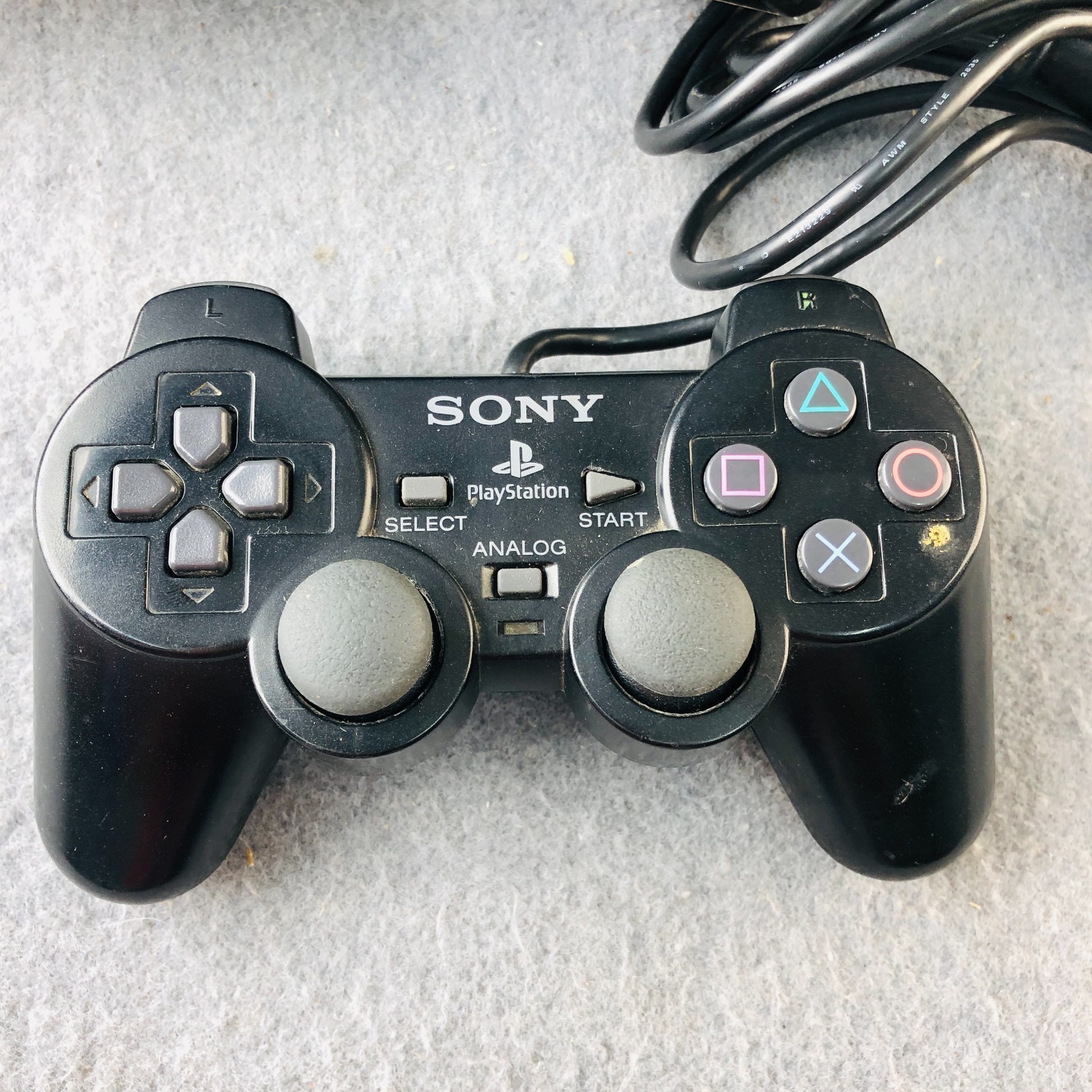 Sony PlayStation 2 PS2 Fat Console Black DualShock 2 Controller SCPH-39001