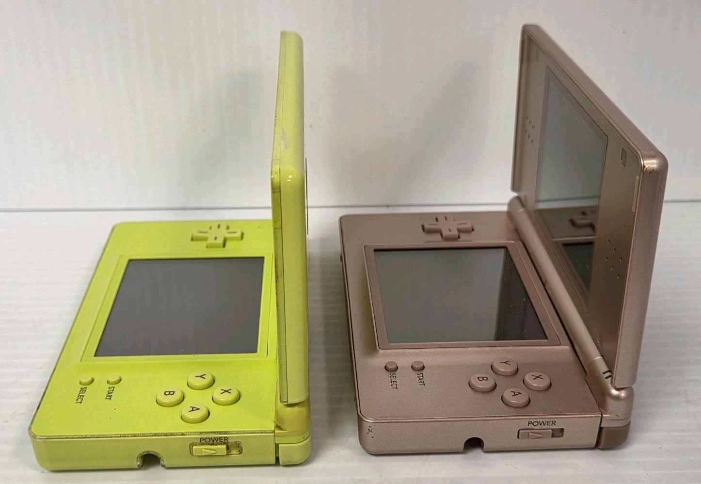 READ!!! – Nintendo DS Lite (USG-001) Green & Metallic Pink -Lot Of 2 – Both Work