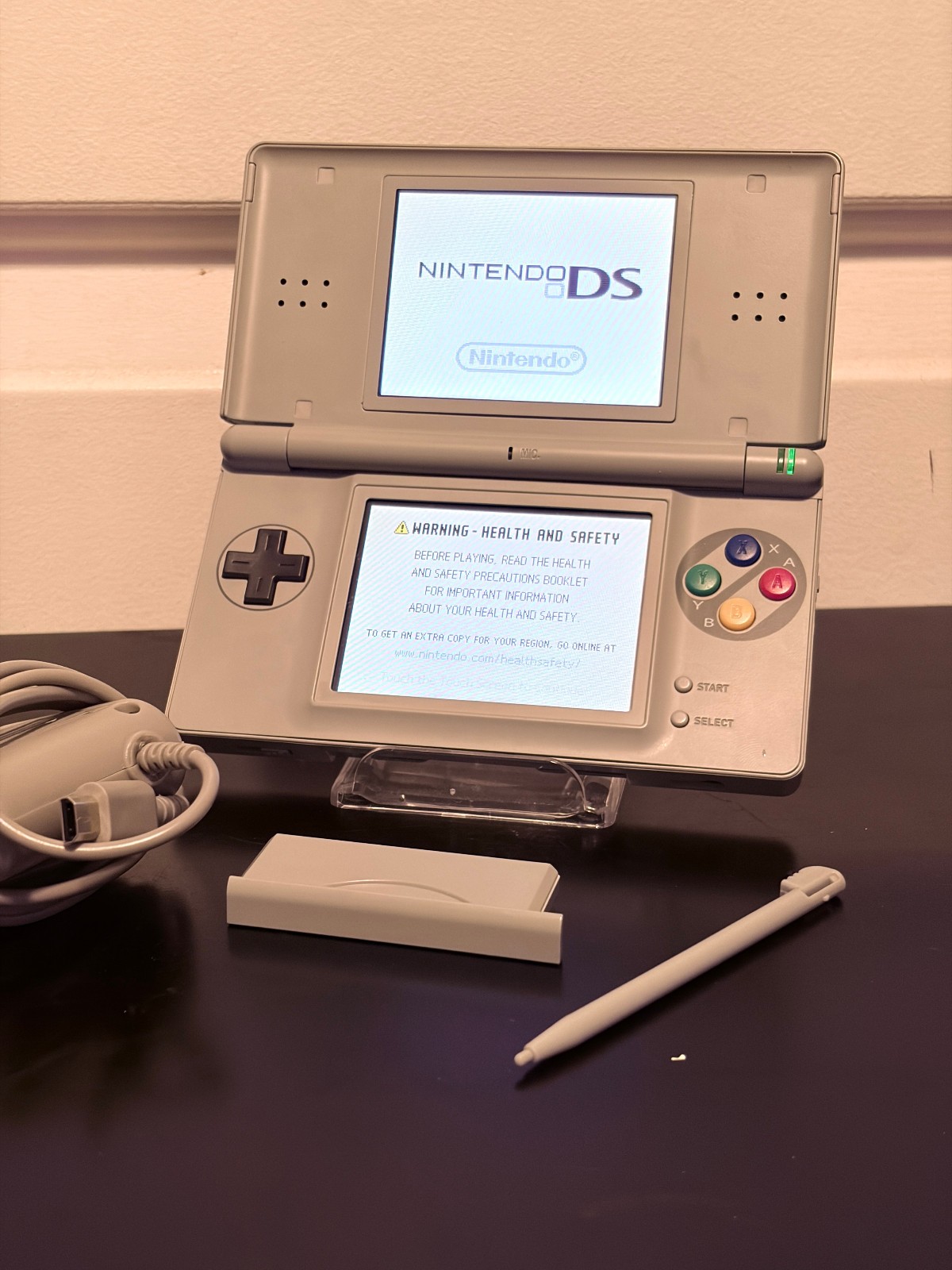 Custom Nintendo DS Lite “Super Famicom Edition” w/game and charger