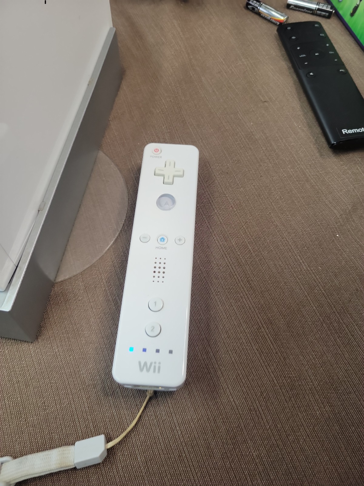Nintendo Wii Console Plays GameCube Games. Includes Wiimote And 7 Games