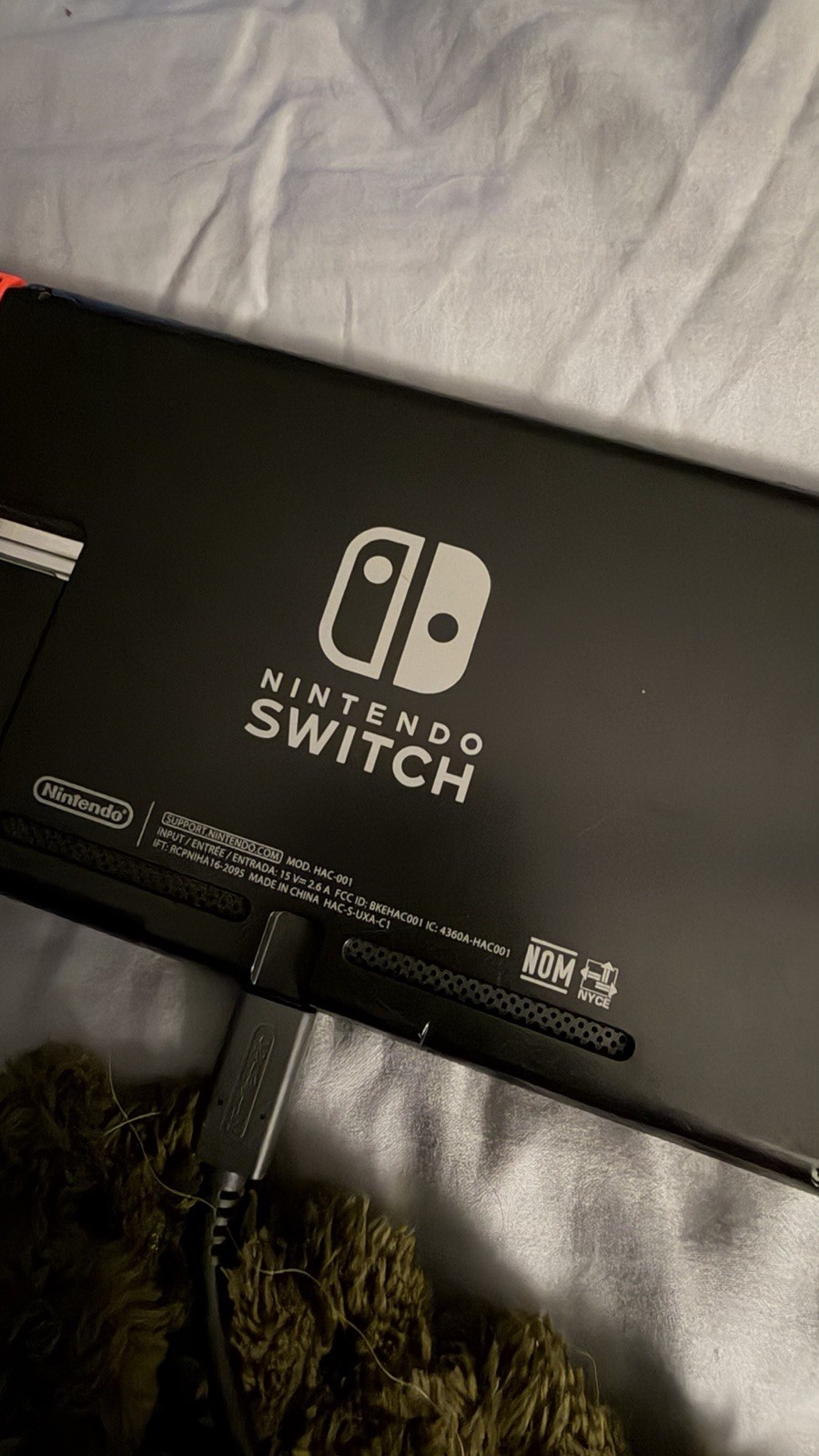 EUC! Nintendo Switch Bundle HAC-001 Handheld Video Game Console 32GB And Case