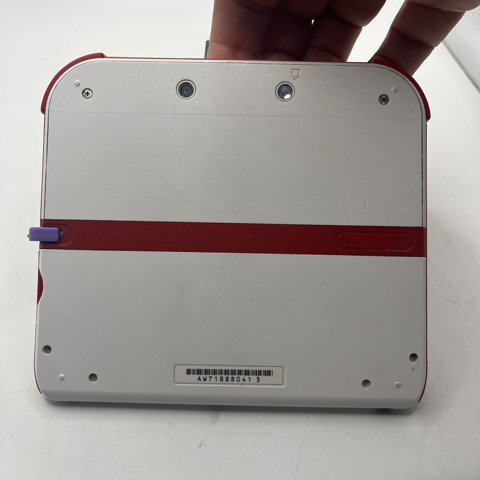 Nintendo 2DS Console – White & Red With Charger And Two Games Tested