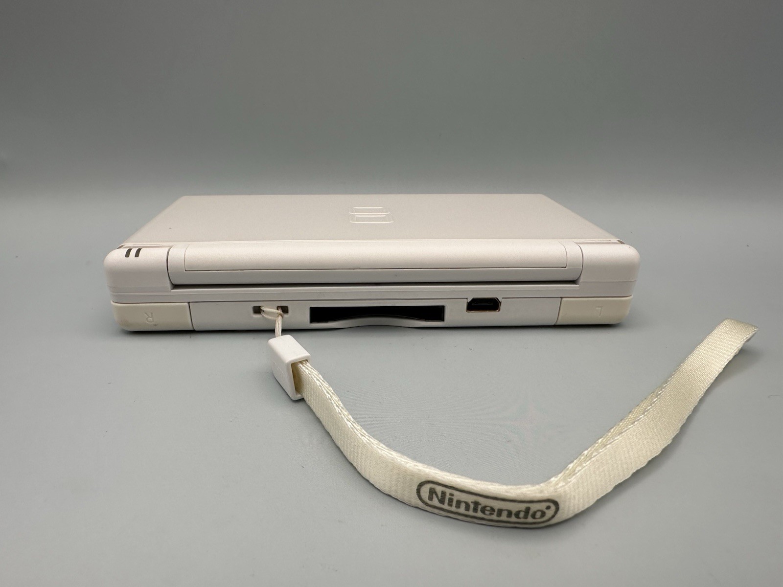 Polar White Nintendo DS Lite Console USG-001 with charger