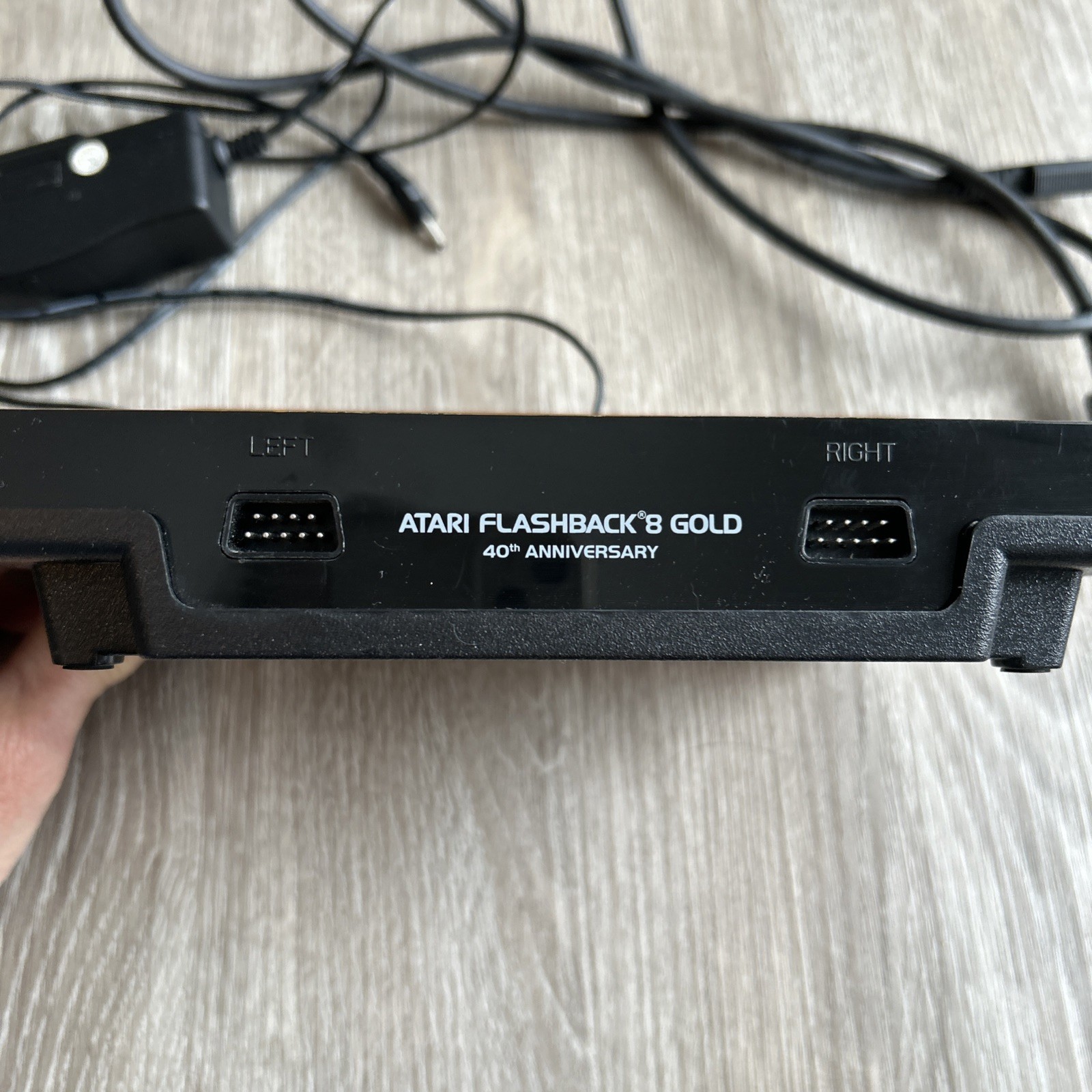 Atari Flashback 8 Gold Deluxe HD Console Wireless Controllers 40th Anniversary