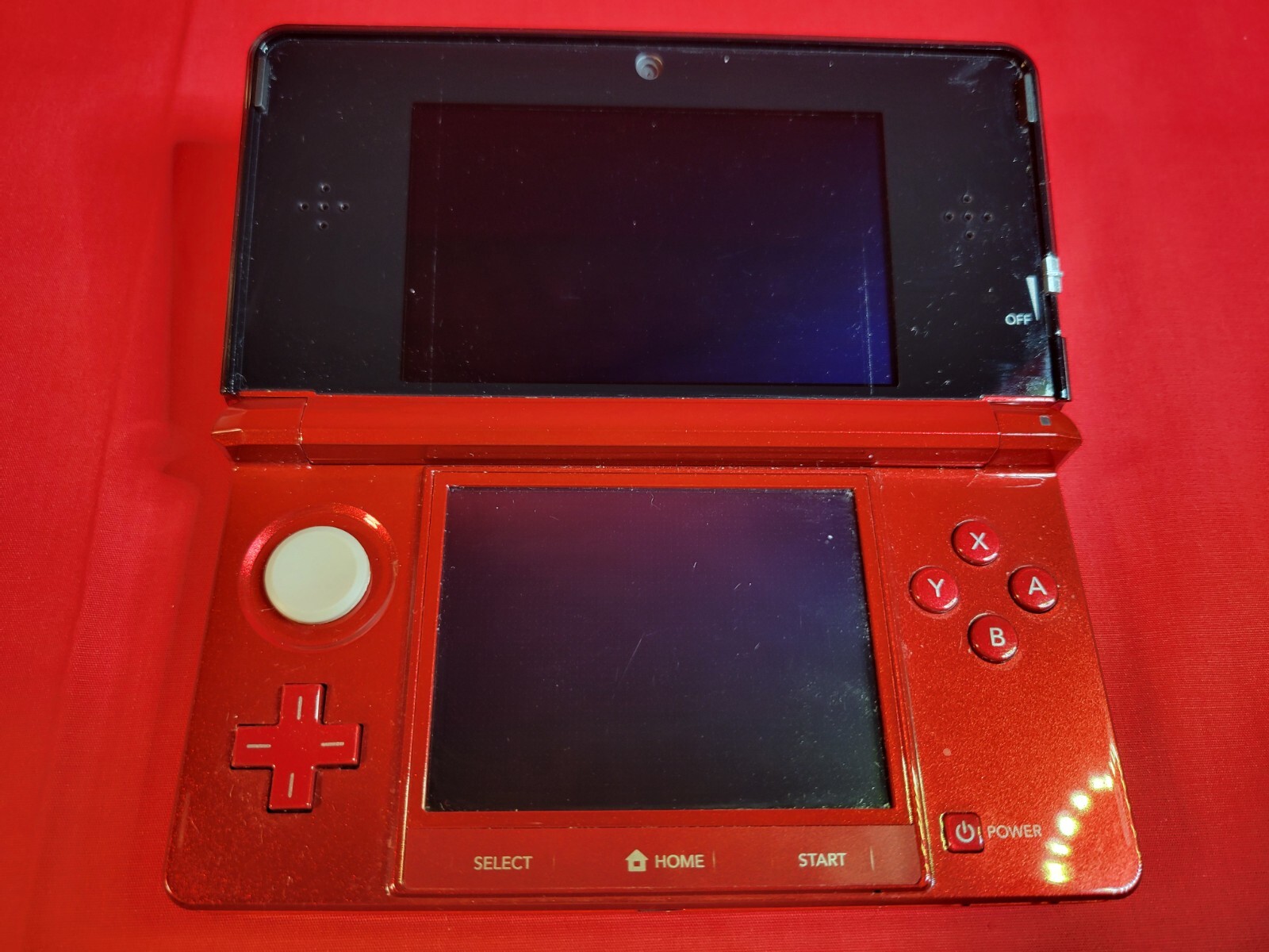 Nintendo 3DS Handheld System – Flame Red – CIB – Extremely Clean!