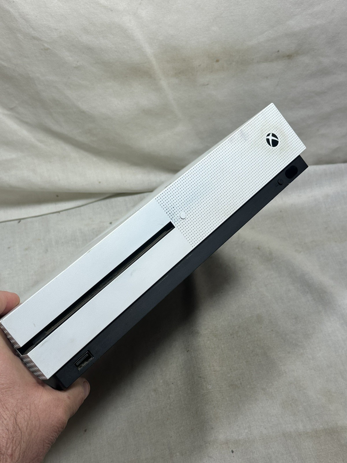 Microsoft Xbox One S 500GB Model 1681 Console System Bundle – Tested and Reset