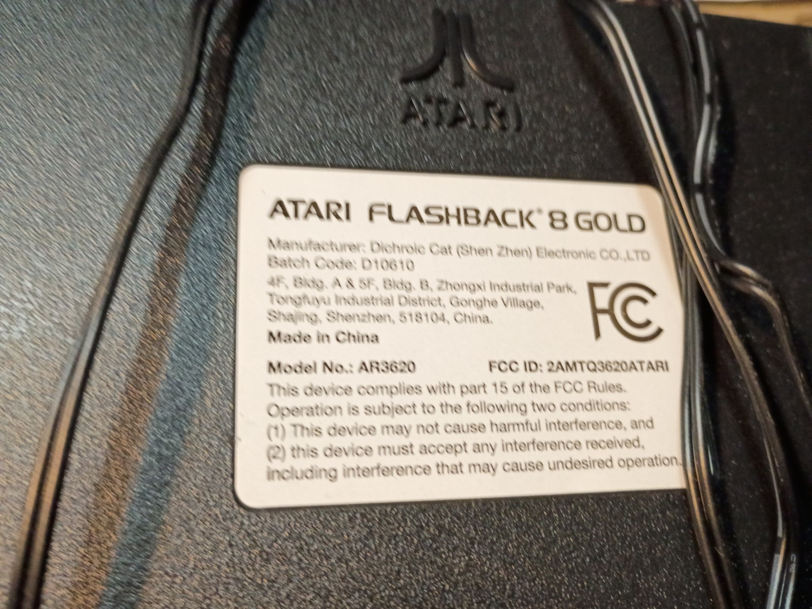 Atari Flashback 8 Gold Deluxe HD Console Wireless Controllers – Gold Used
