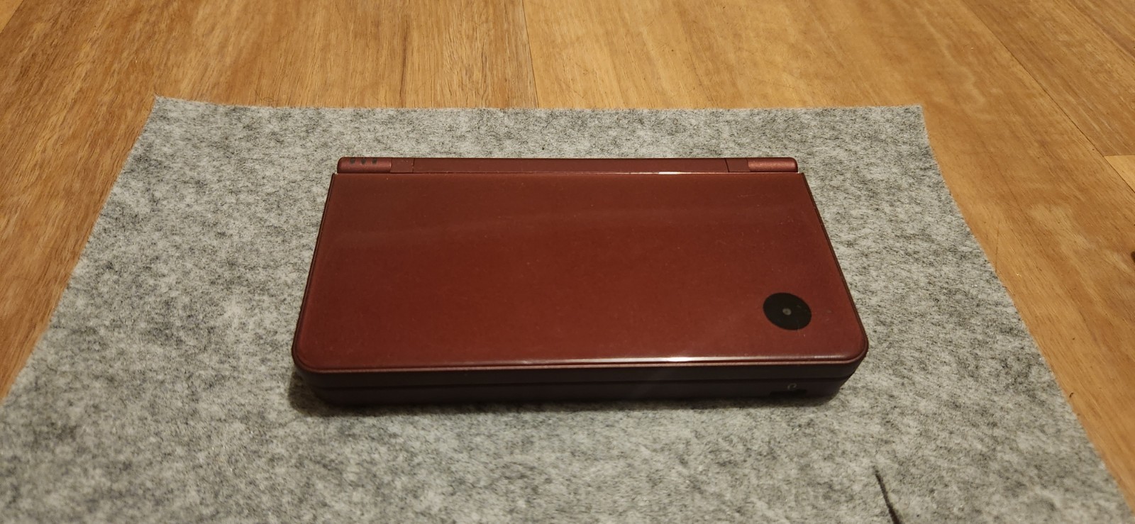 Nitendo Dsi Xl Red Yellow Blue