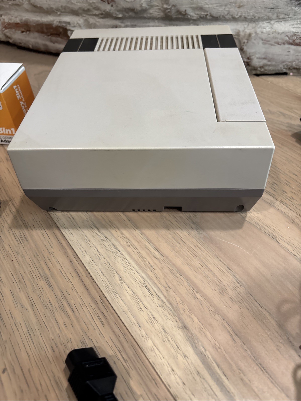 Original Nintendo NES Console W/ 2 Controllers, Zapper, 4 Games, Cords, Tested