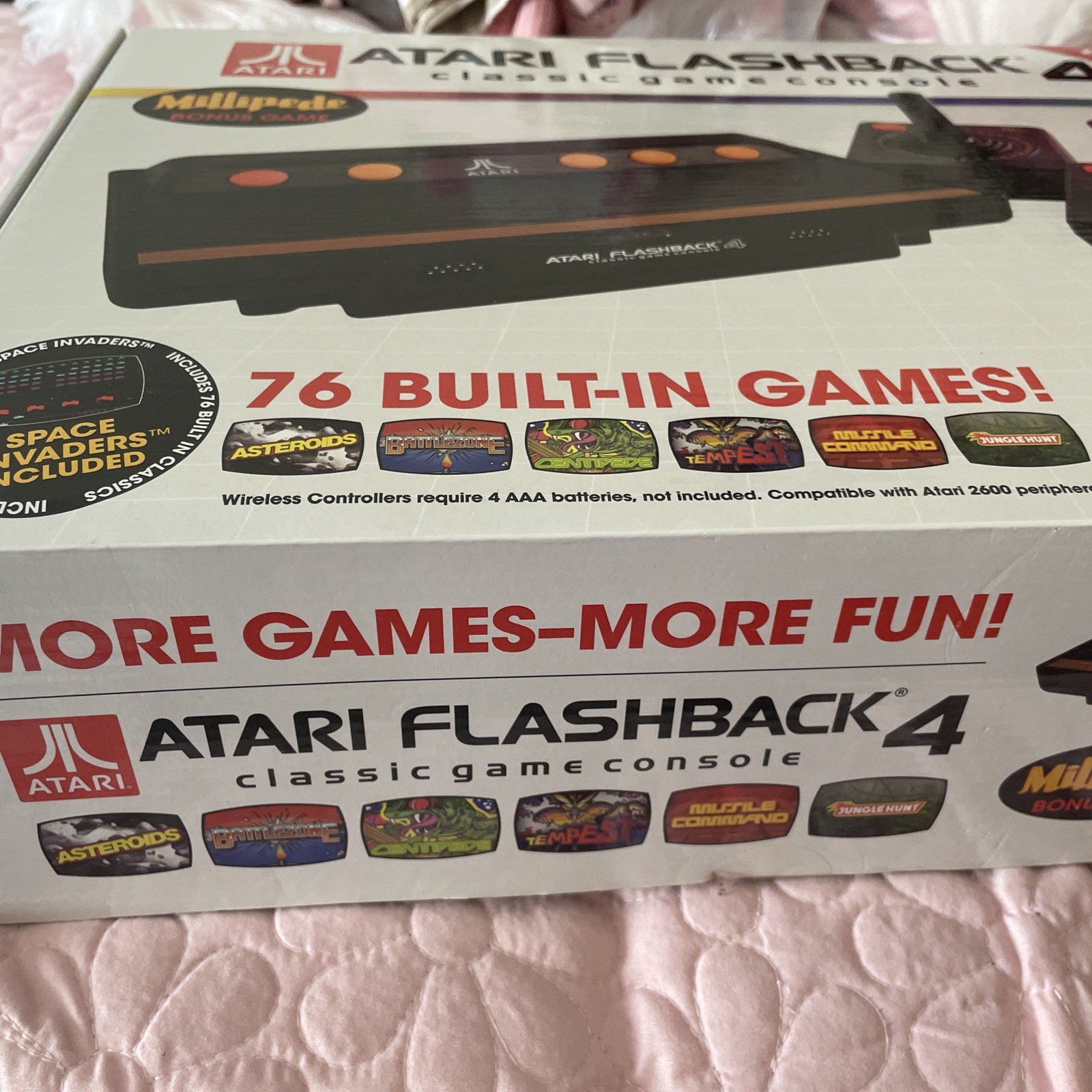 2013 Atari Flashback 4 Classic Game 76 Built-in Games/ Wireless Controller