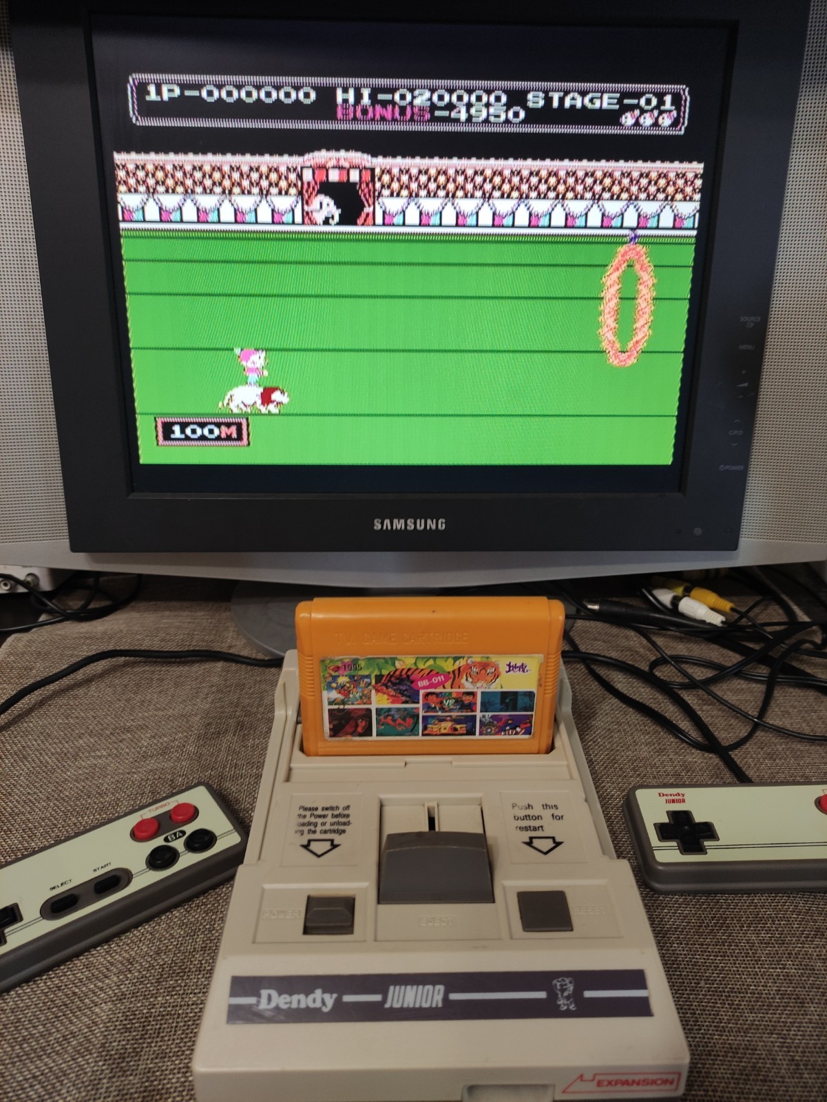 dendy junior steepler 8bit console
